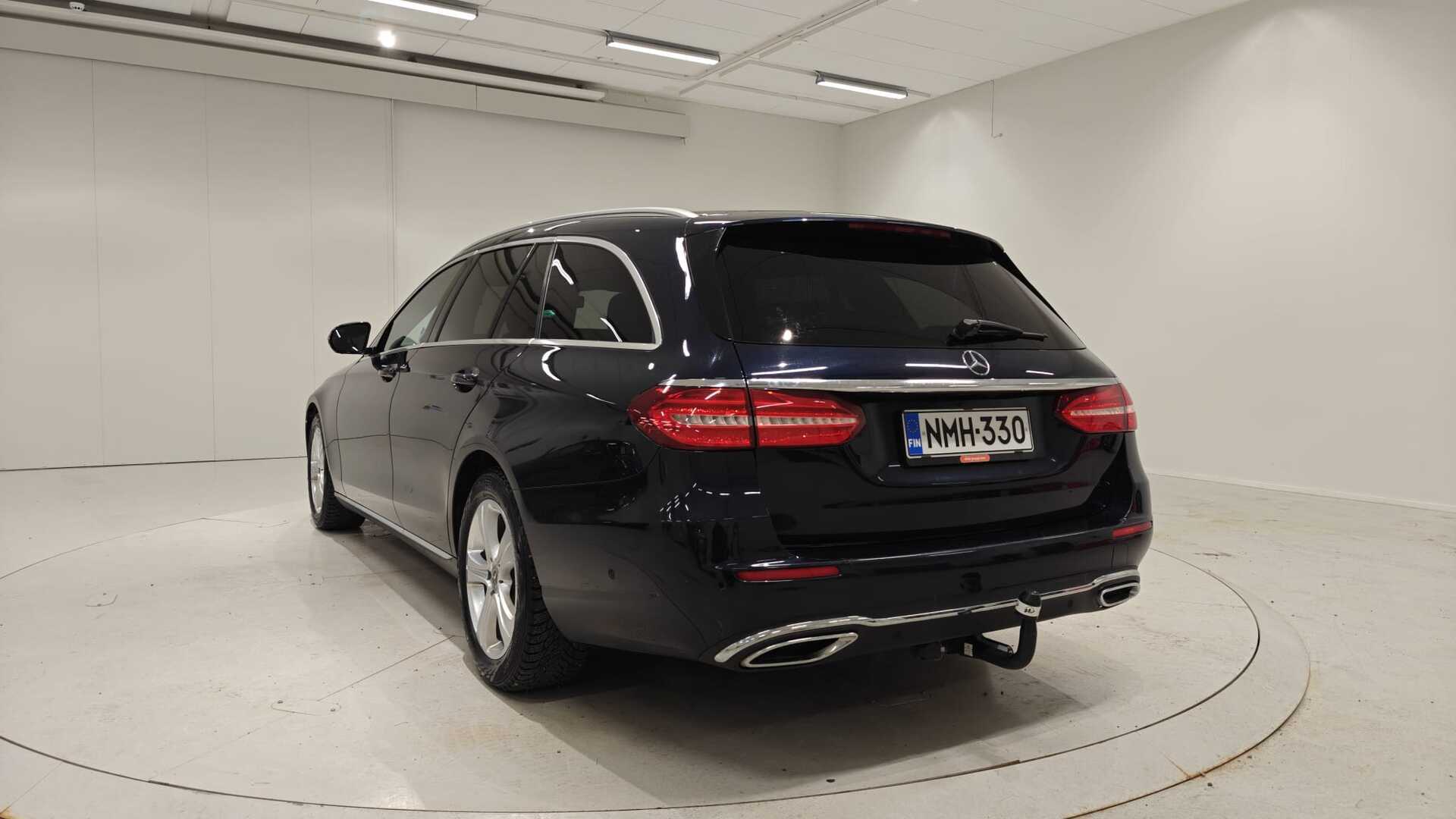 MERCEDES-BENZ E 2017