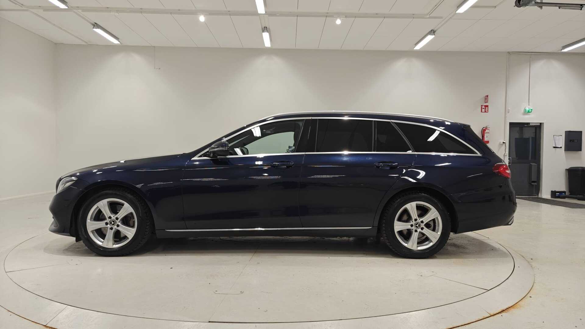 MERCEDES-BENZ E 2017