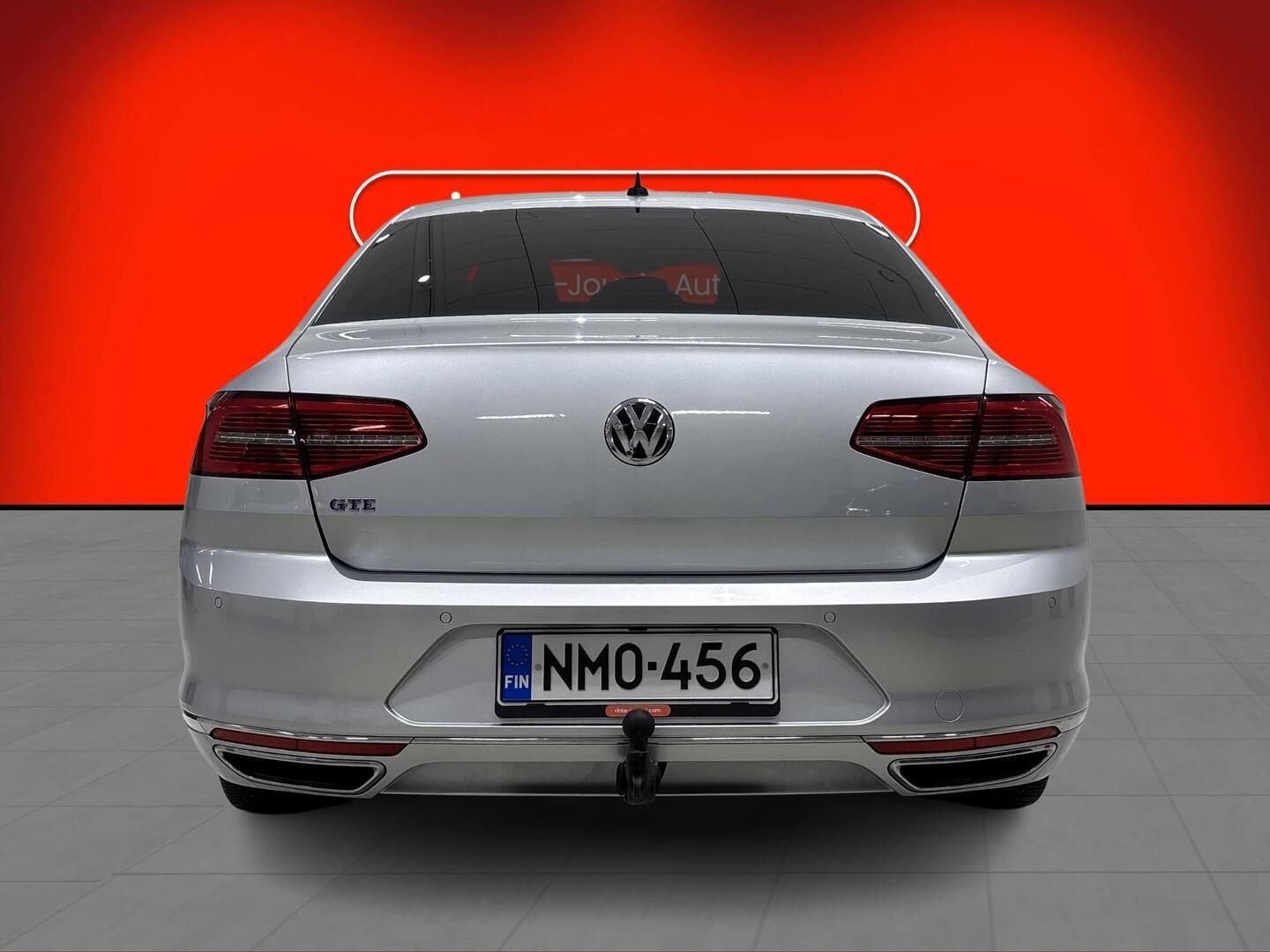 VOLKSWAGEN Passat 2017