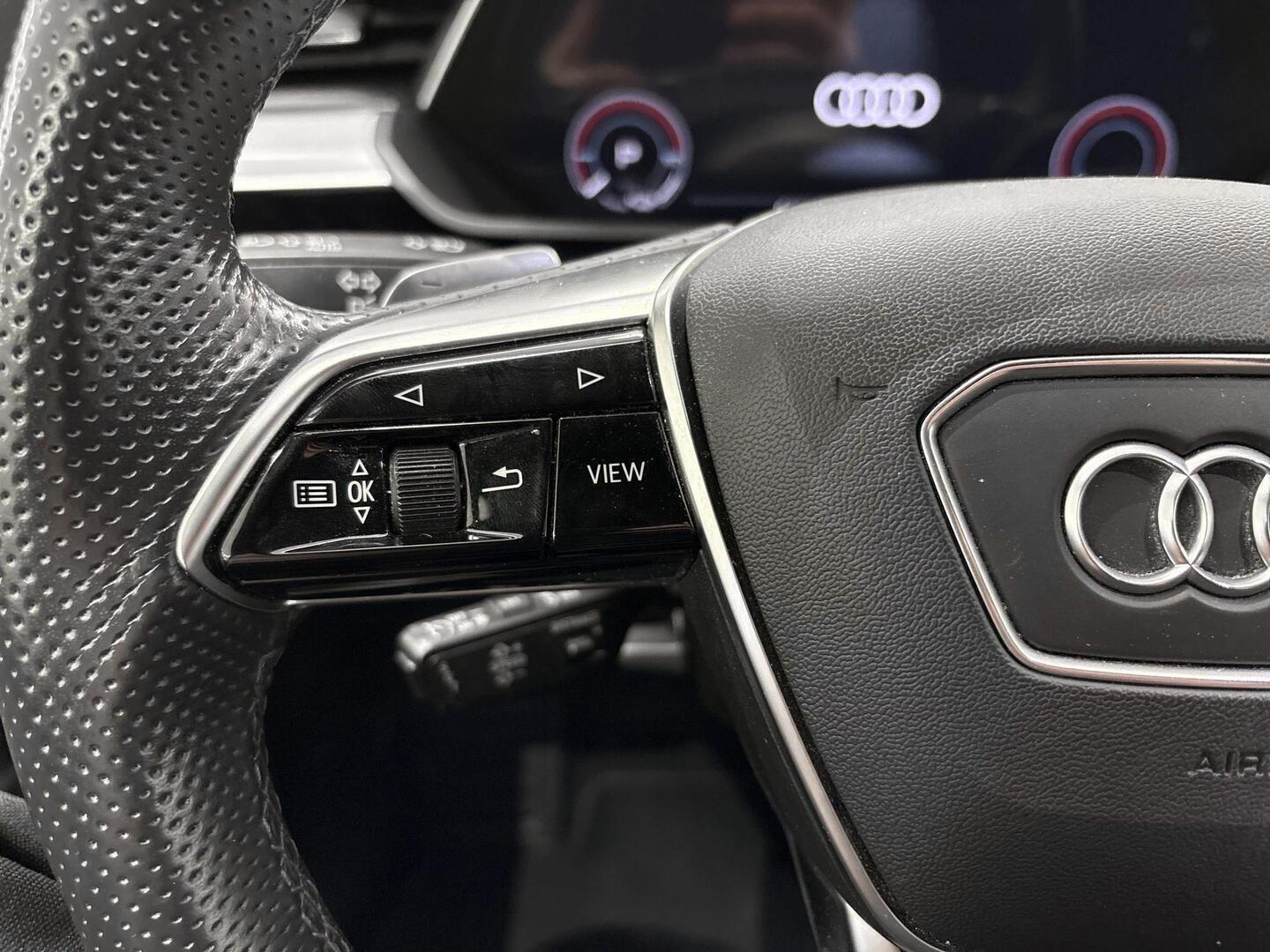 AUDI e-tron 2022