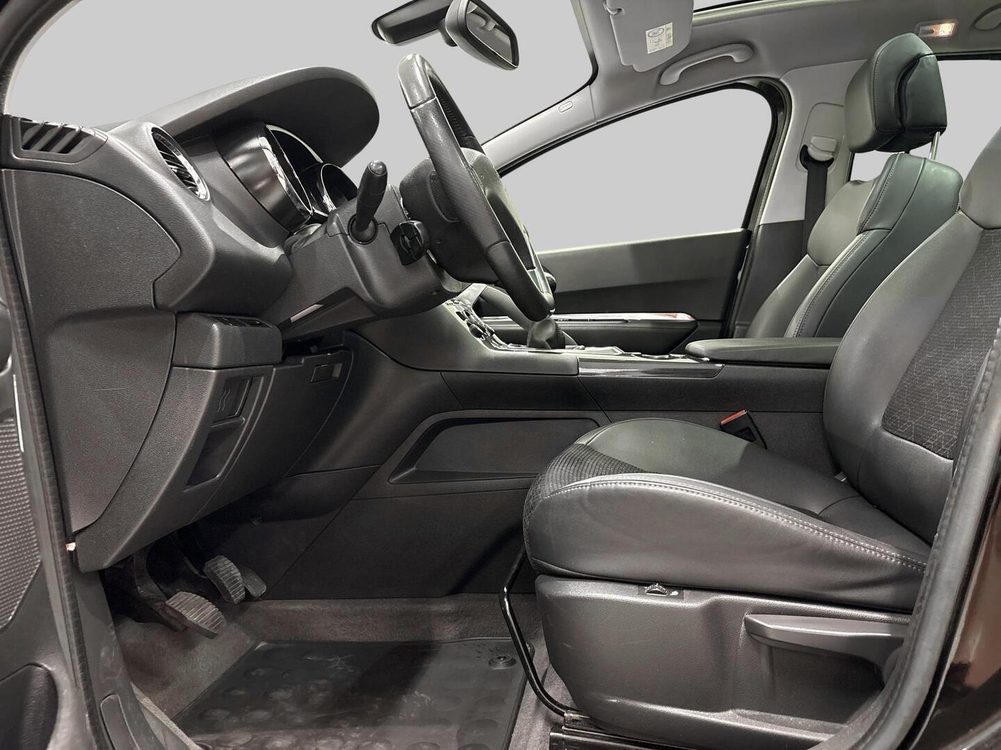 PEUGEOT 3008 2014