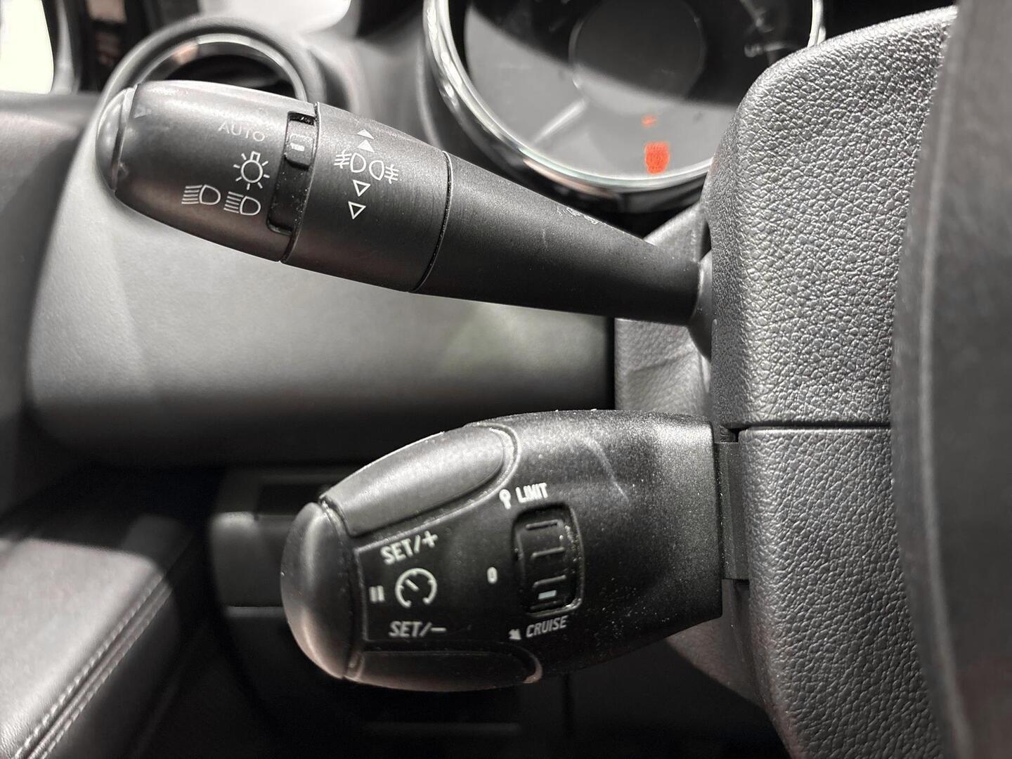 PEUGEOT 3008 2014