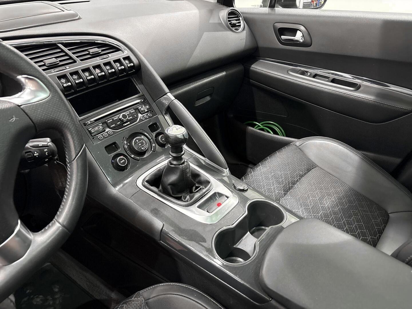 PEUGEOT 3008 2014