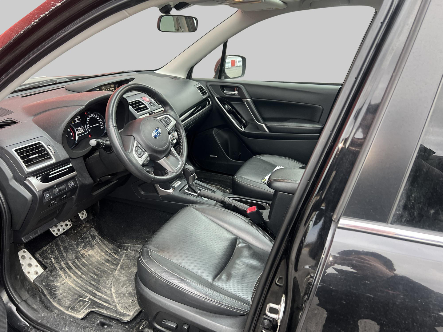 SUBARU Forester 2017