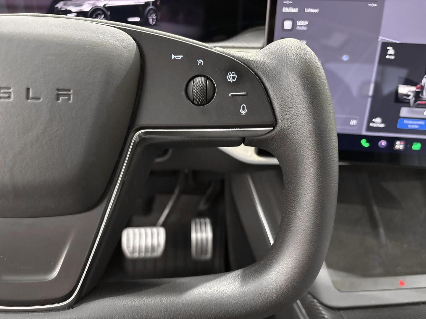TESLA Model X 2023