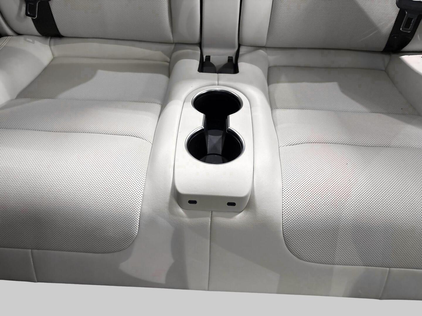 TESLA Model X 2023