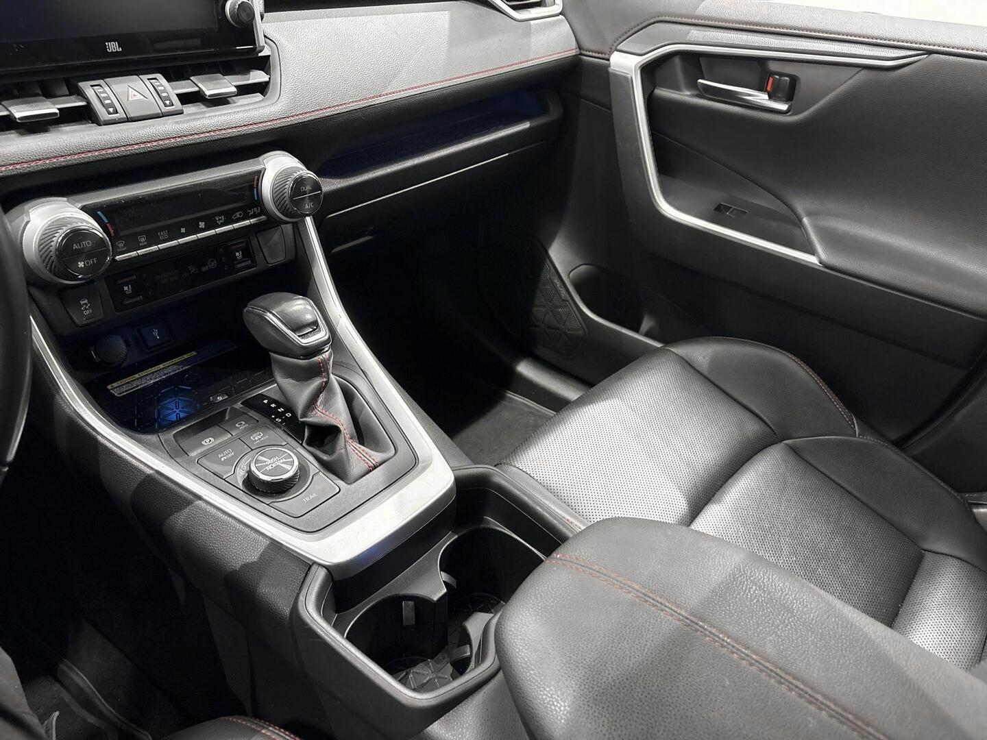 TOYOTA RAV4 PLUG-IN 2021