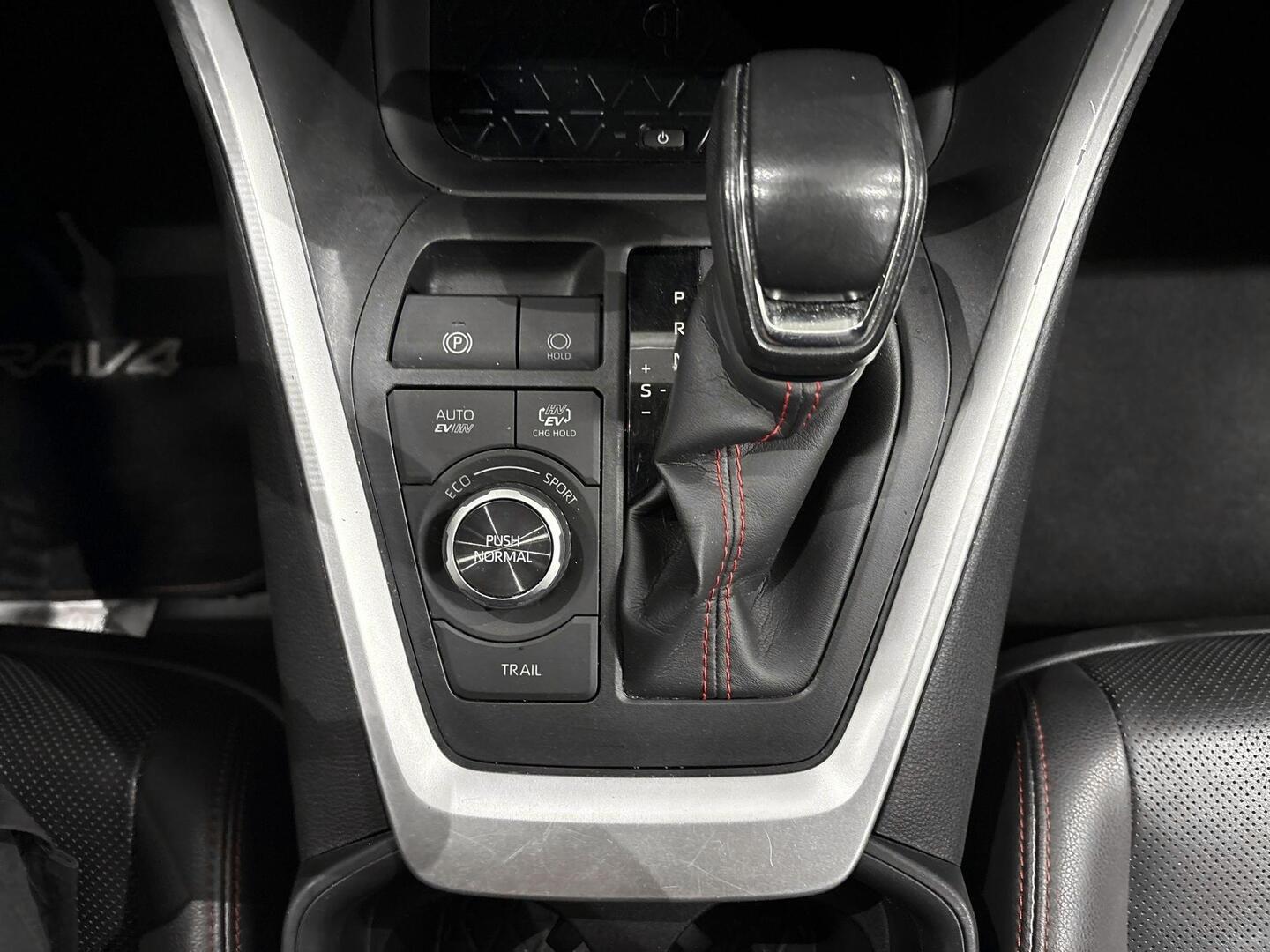 TOYOTA RAV4 PLUG-IN 2021