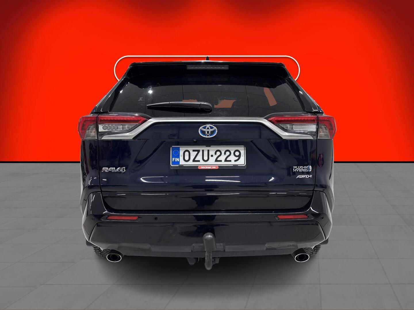 TOYOTA RAV4 PLUG-IN 2021