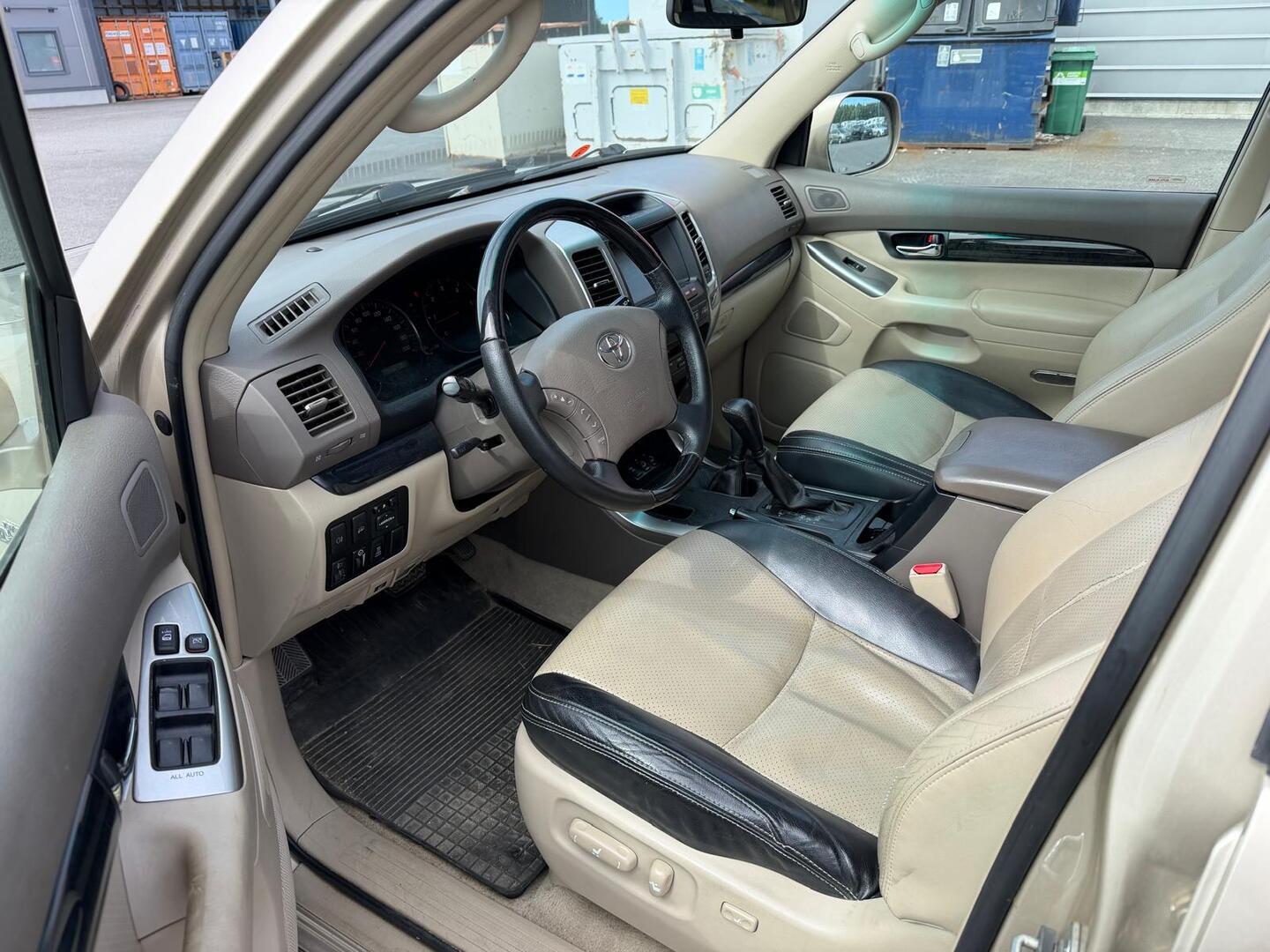 TOYOTA Land Cruiser 2008