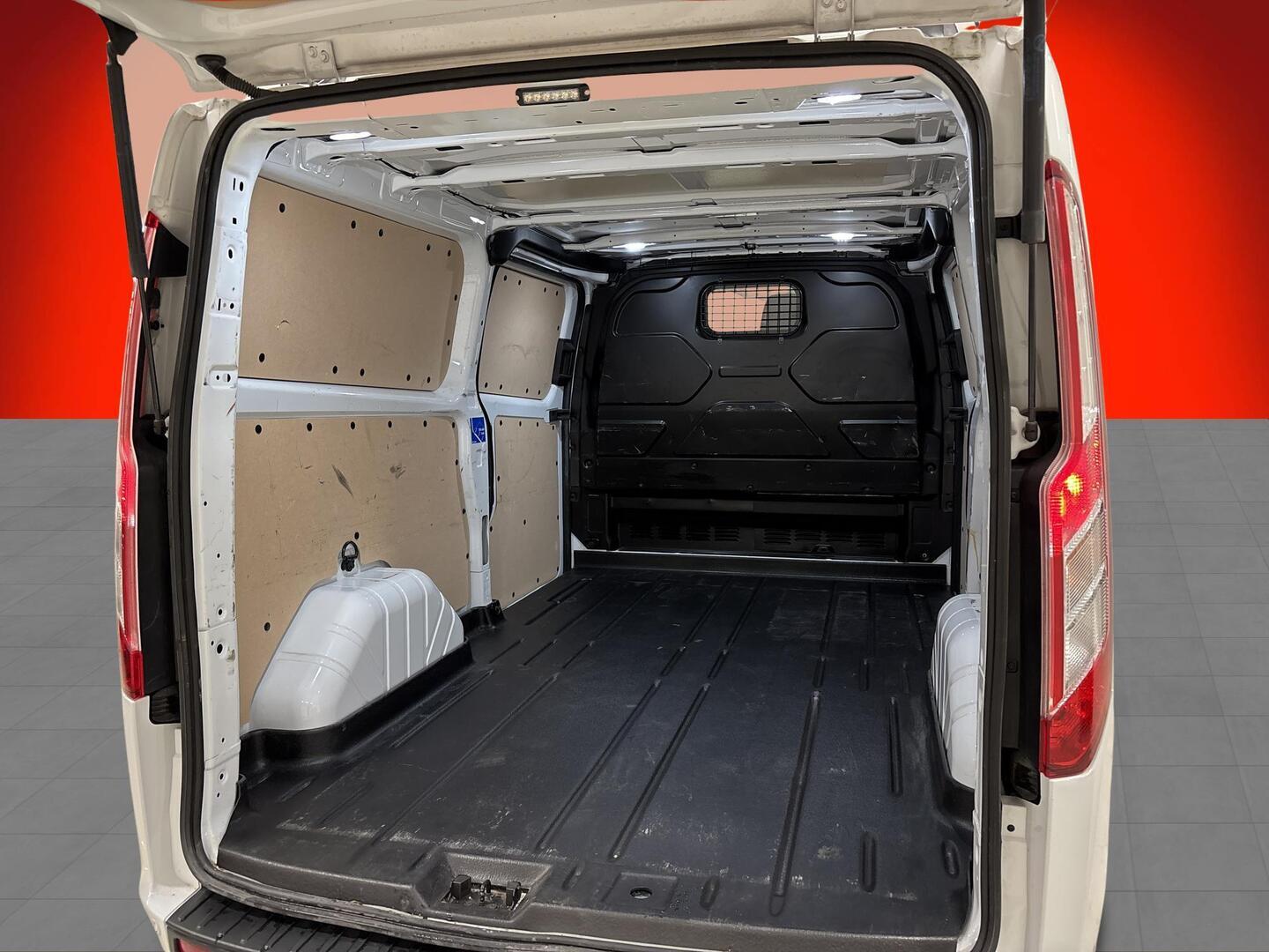 FORD TRANSIT CUSTOM 2023