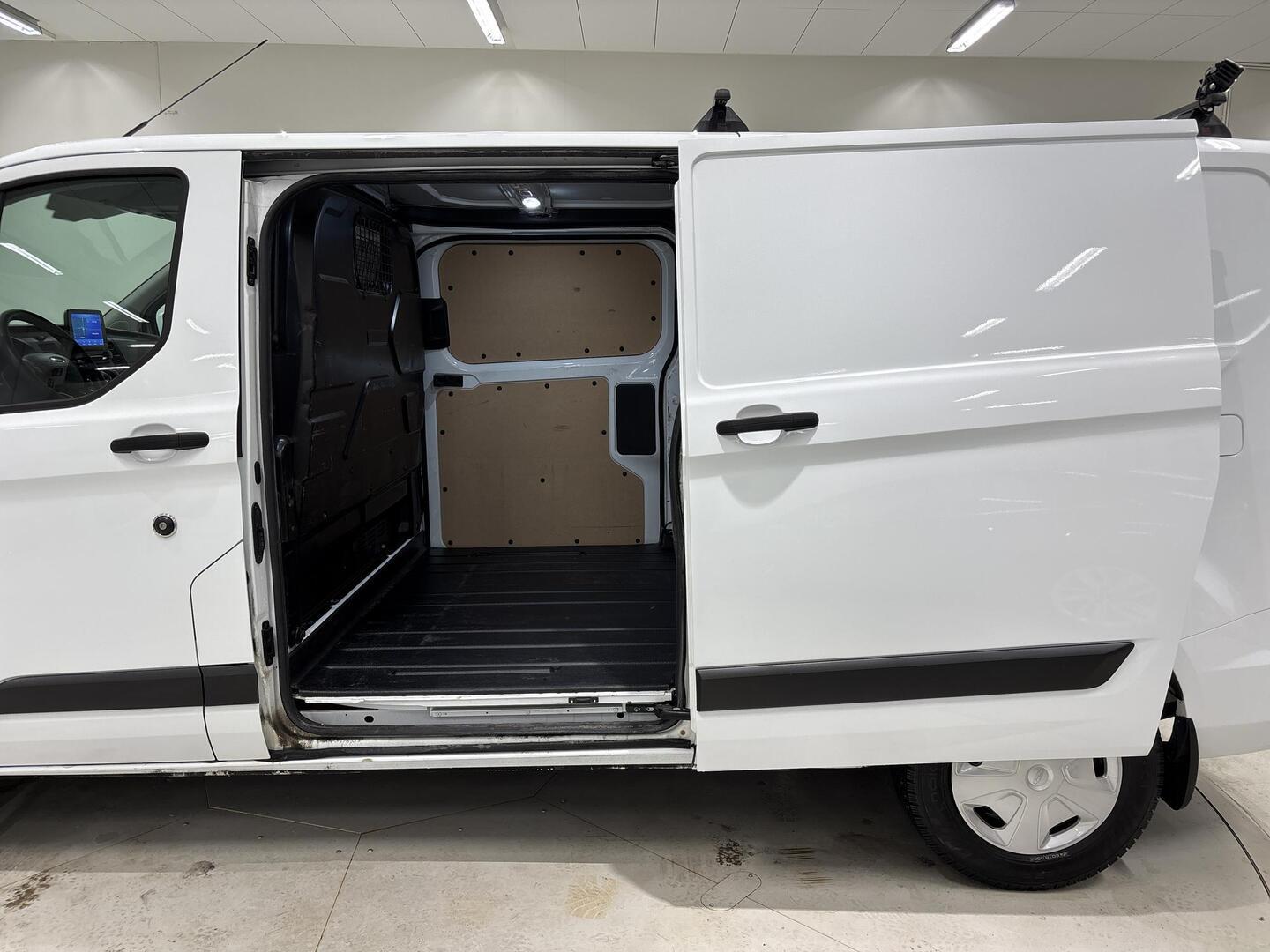 FORD TRANSIT CUSTOM 2023