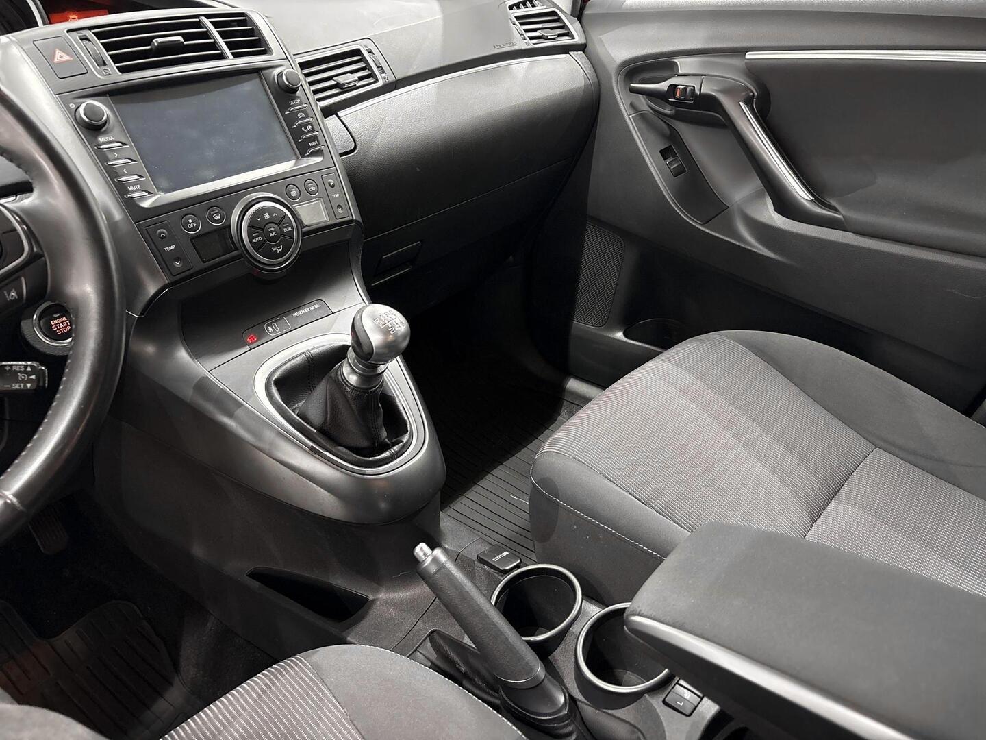 TOYOTA VERSO 2017