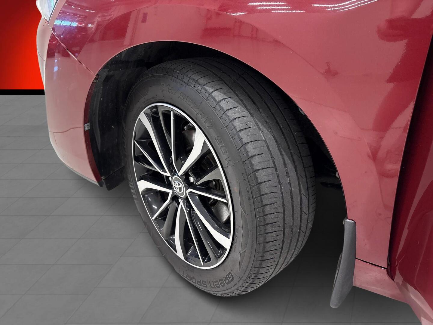 TOYOTA VERSO 2017