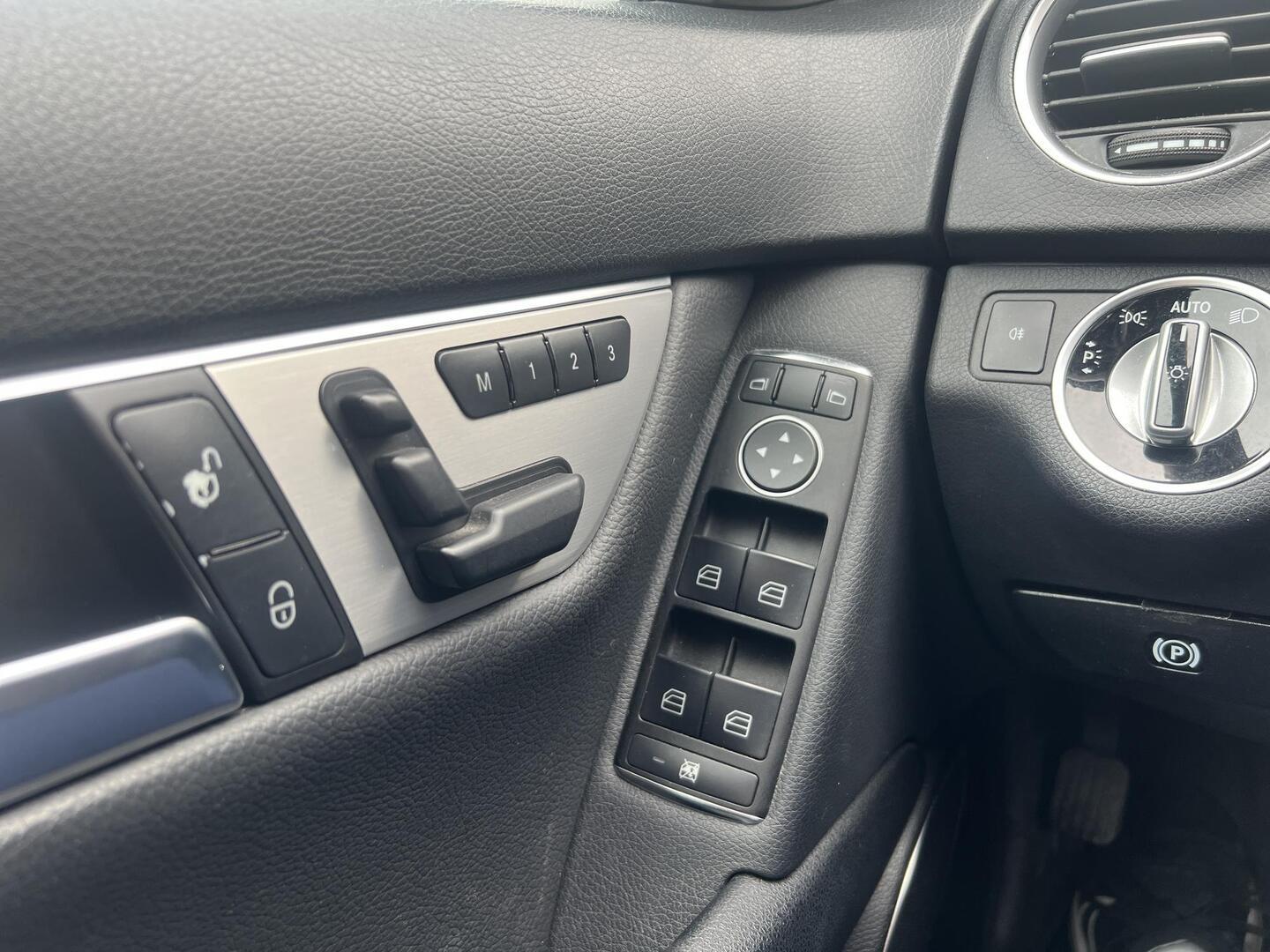 MERCEDES-BENZ C 2013
