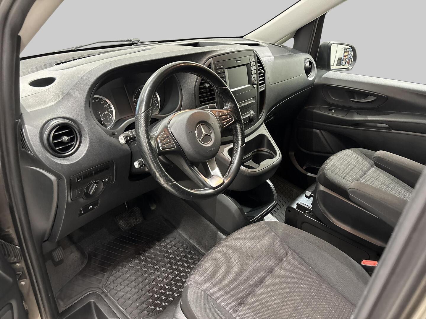 MERCEDES-BENZ Vito 2016