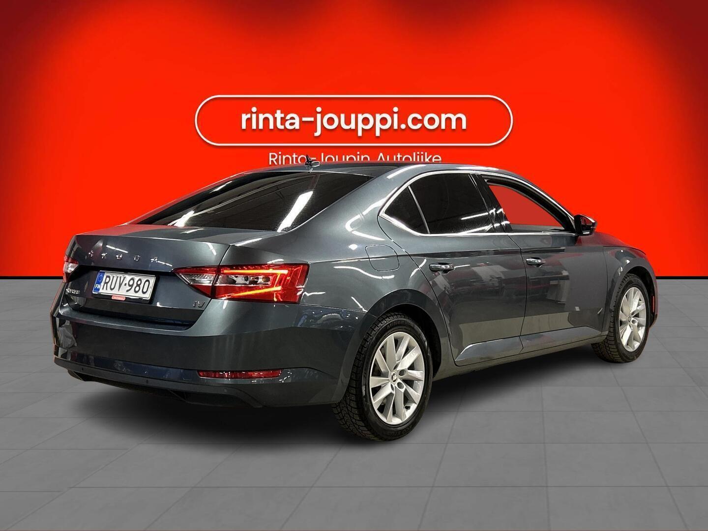 SKODA Superb 2022