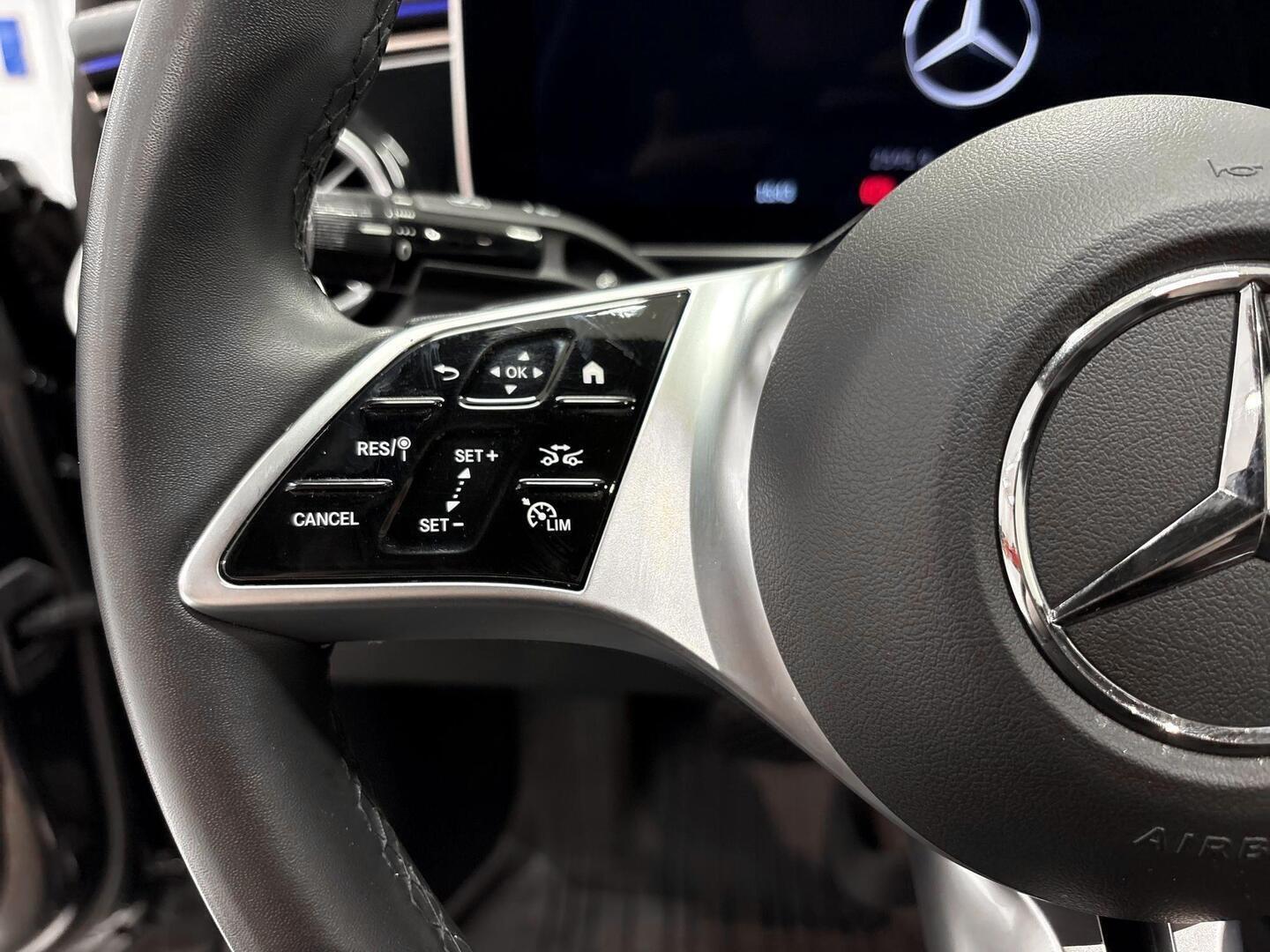 MERCEDES-BENZ EQE 2023
