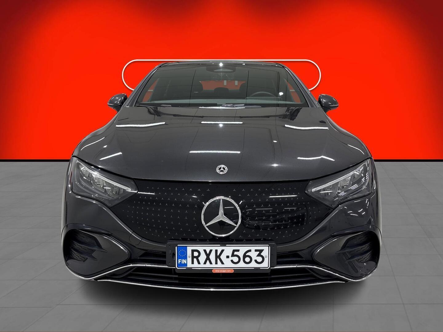 MERCEDES-BENZ EQE 2023