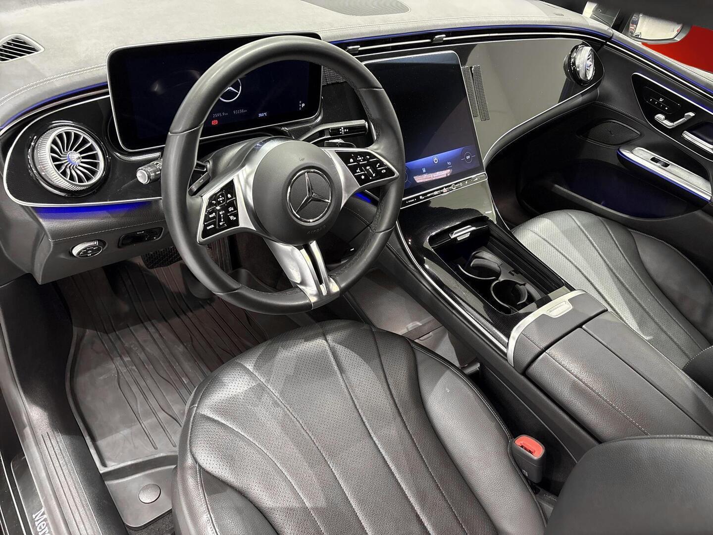 MERCEDES-BENZ EQE 2023