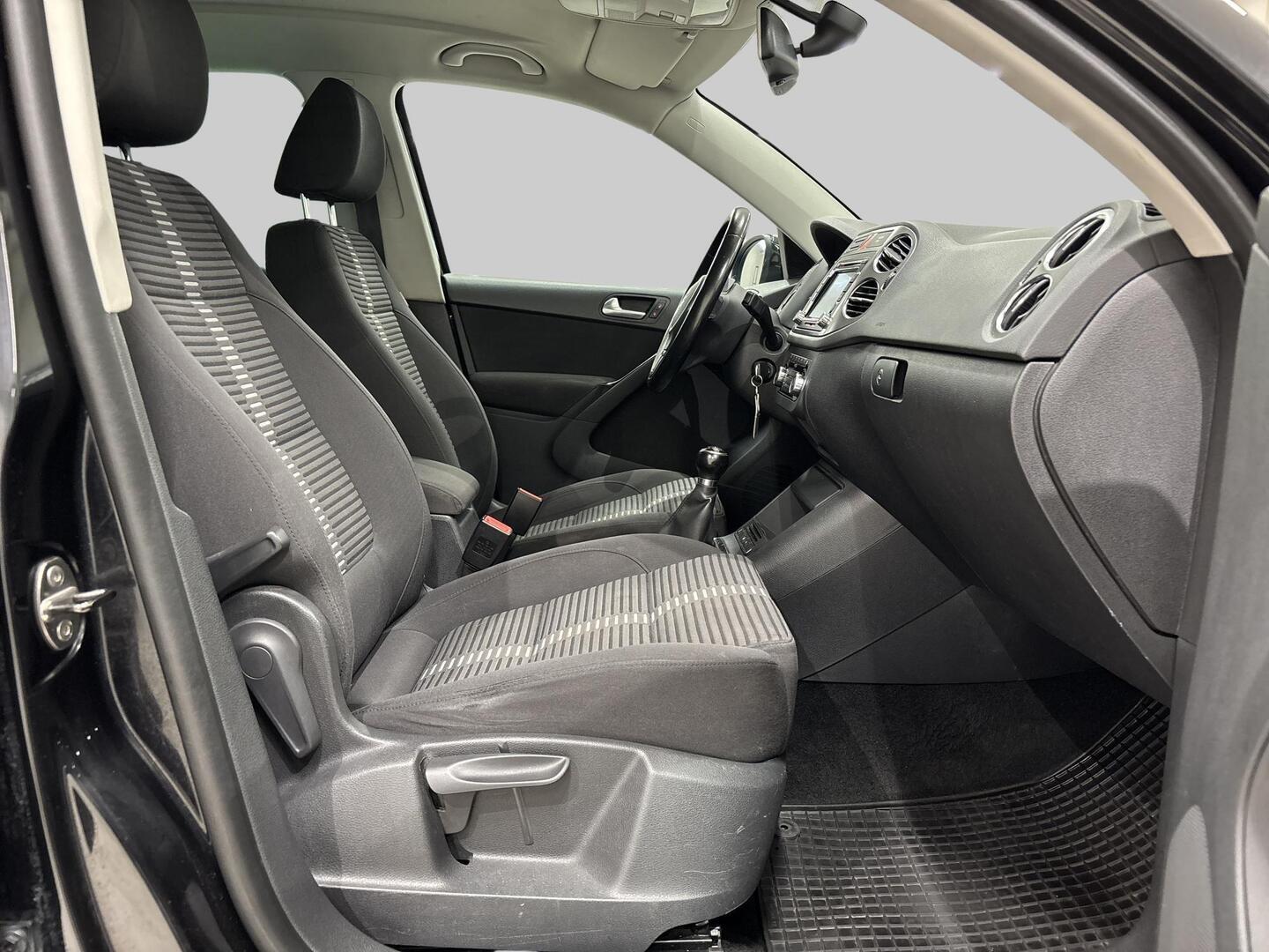 VOLKSWAGEN Tiguan 2010