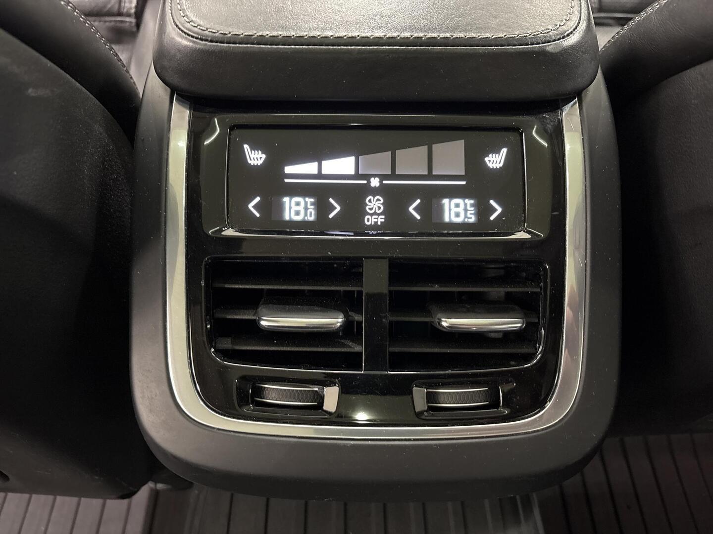 VOLVO V90 Cross Country 2017