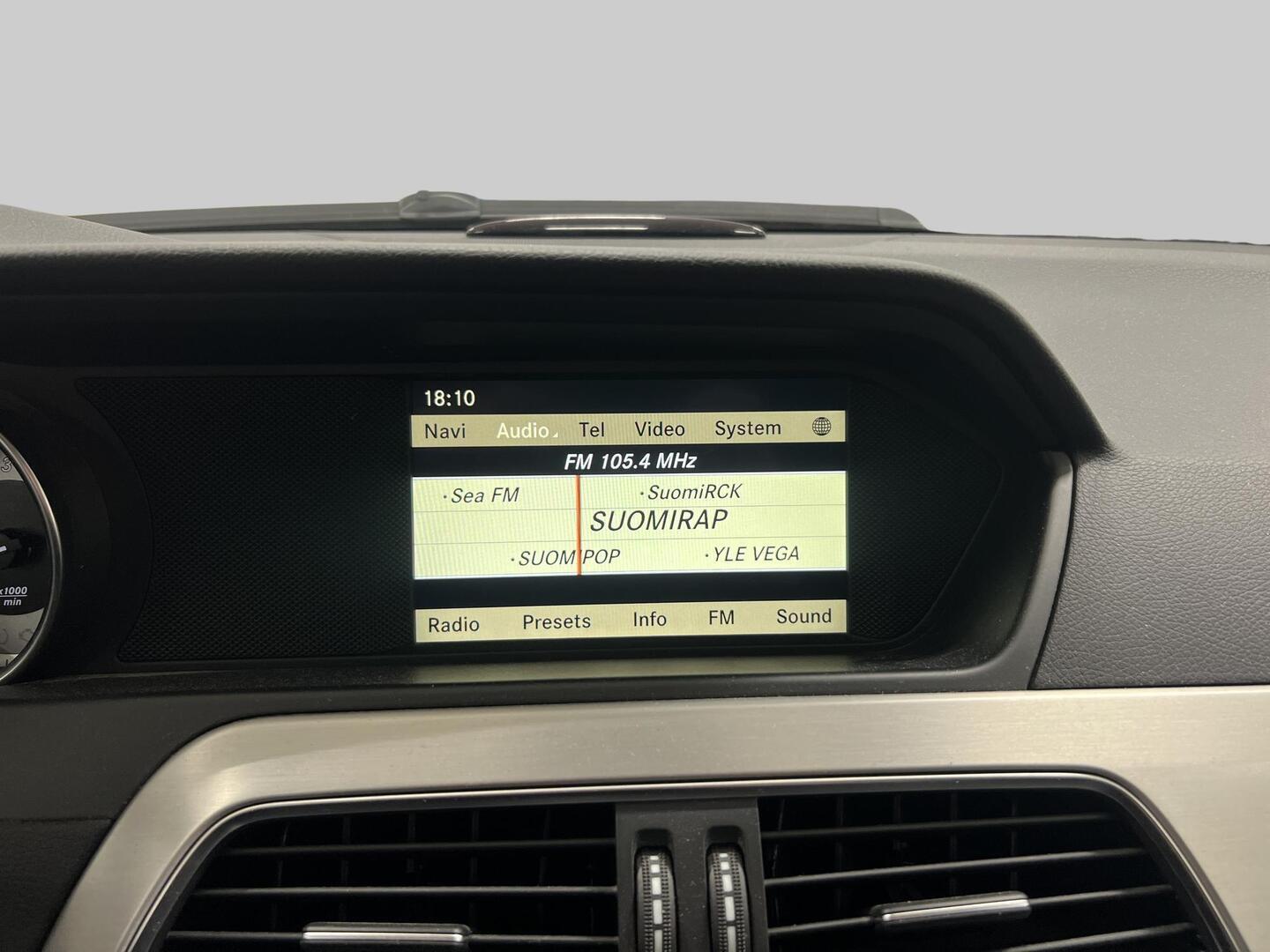 MERCEDES-BENZ C 2011