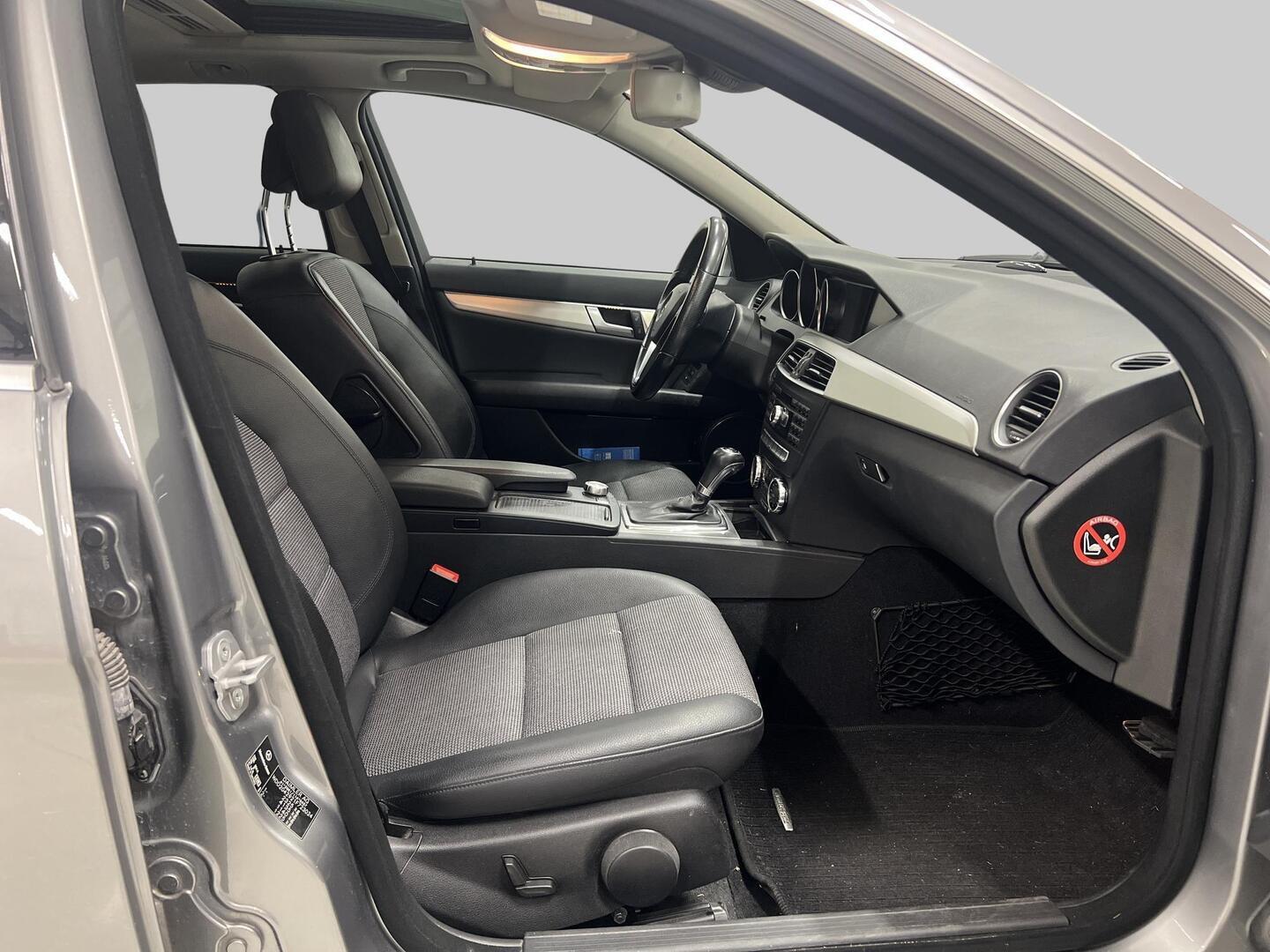 MERCEDES-BENZ C 2011