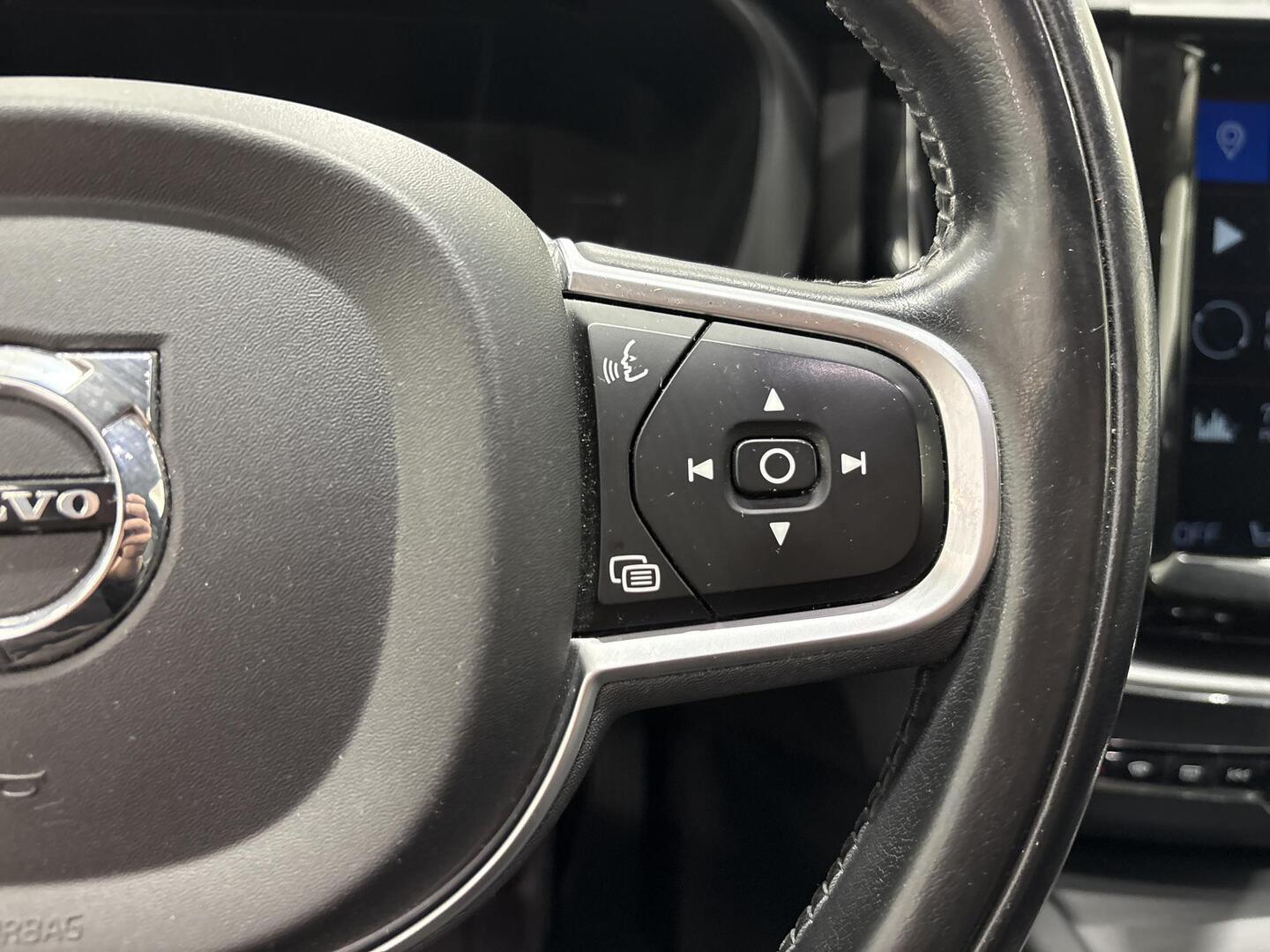 VOLVO XC60 2018