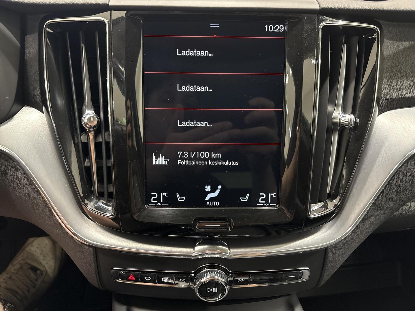 VOLVO XC60 2018