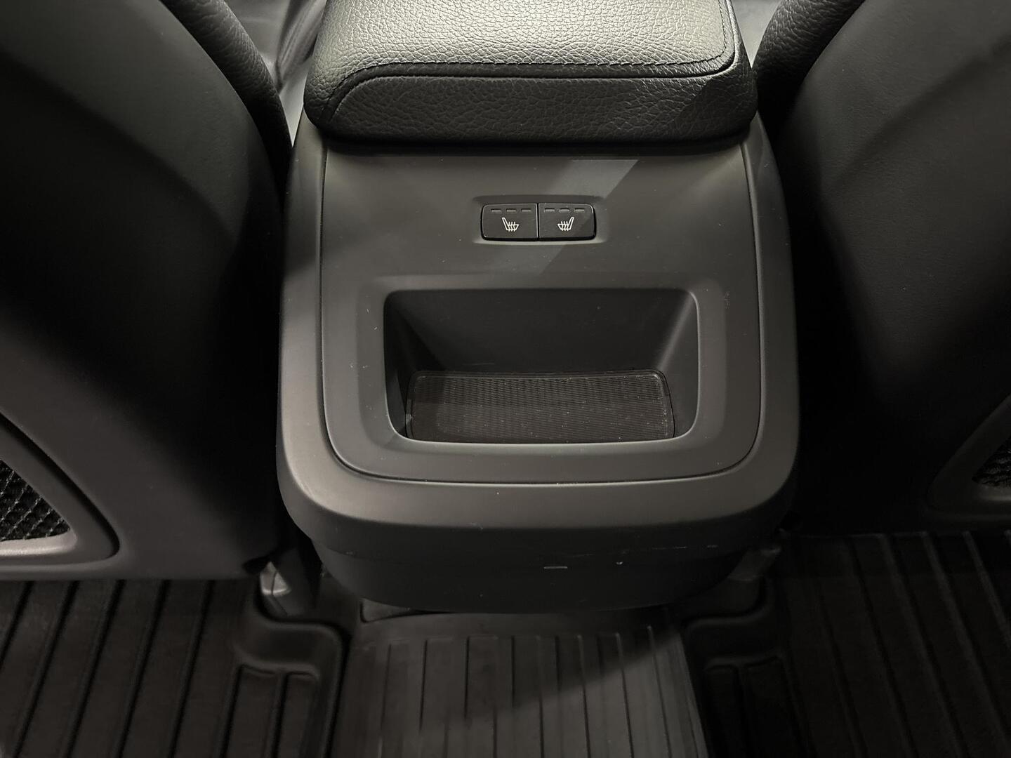 VOLVO XC60 2018