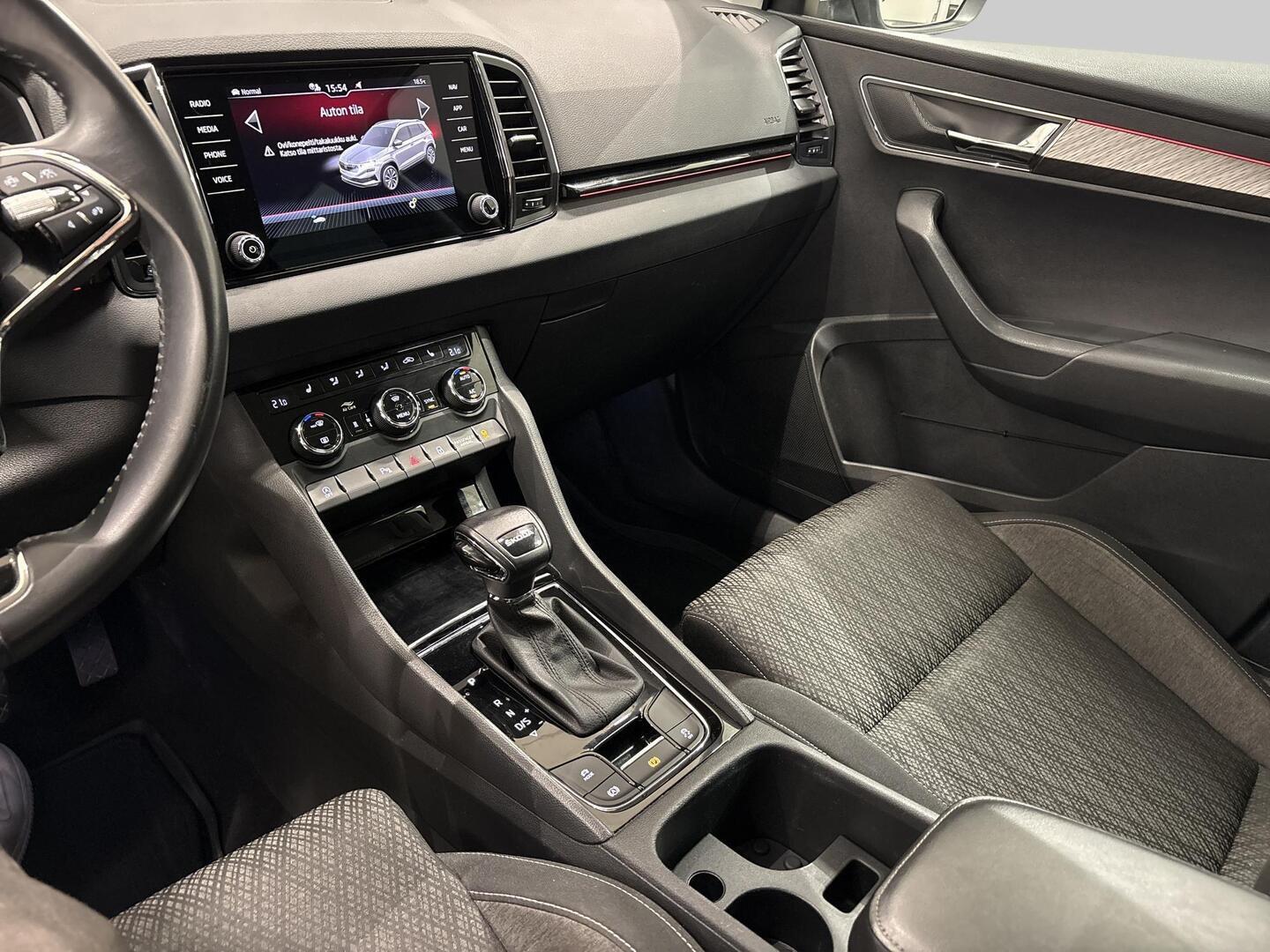 SKODA Karoq 2023