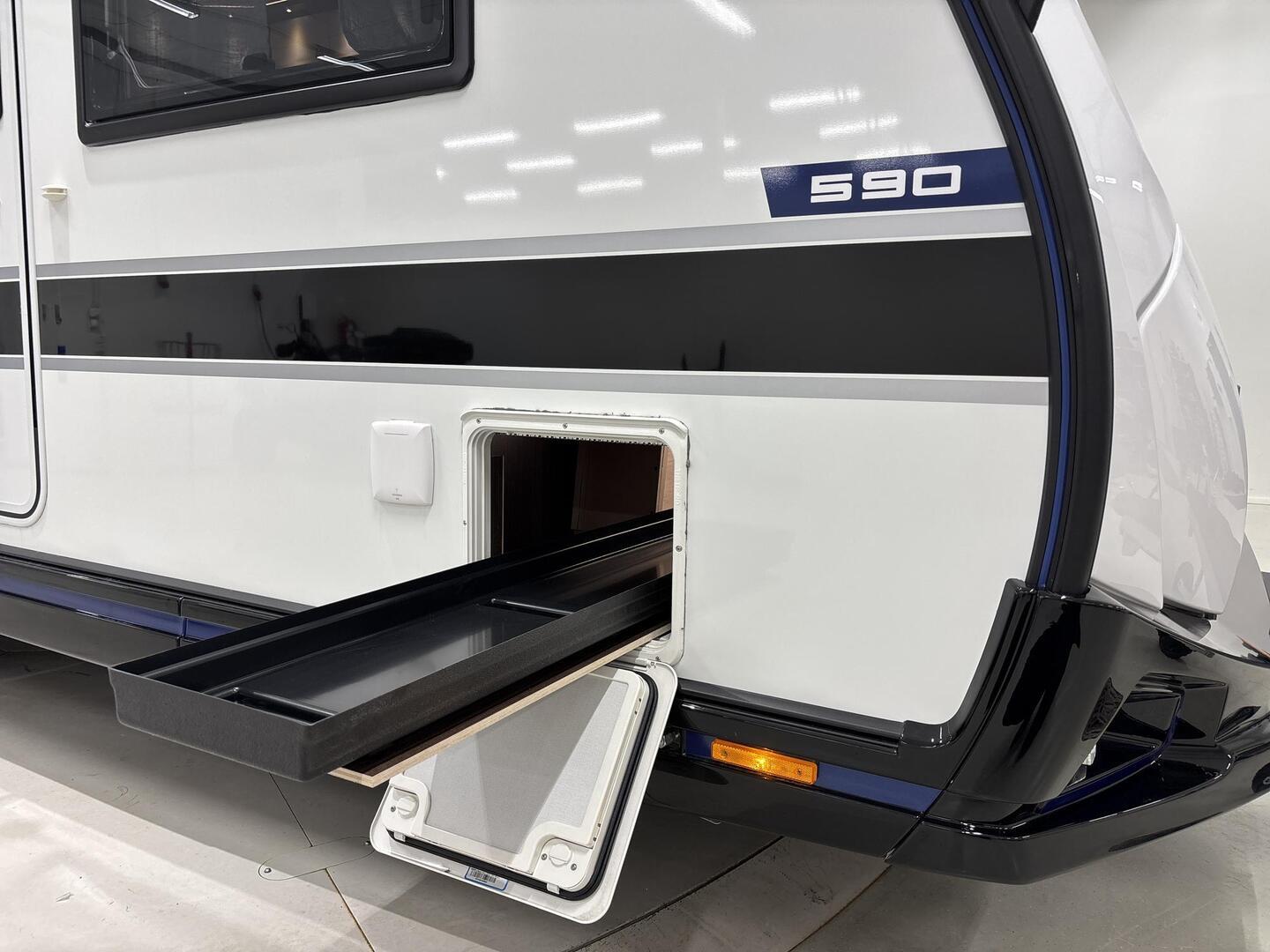 POLAR 590 2026