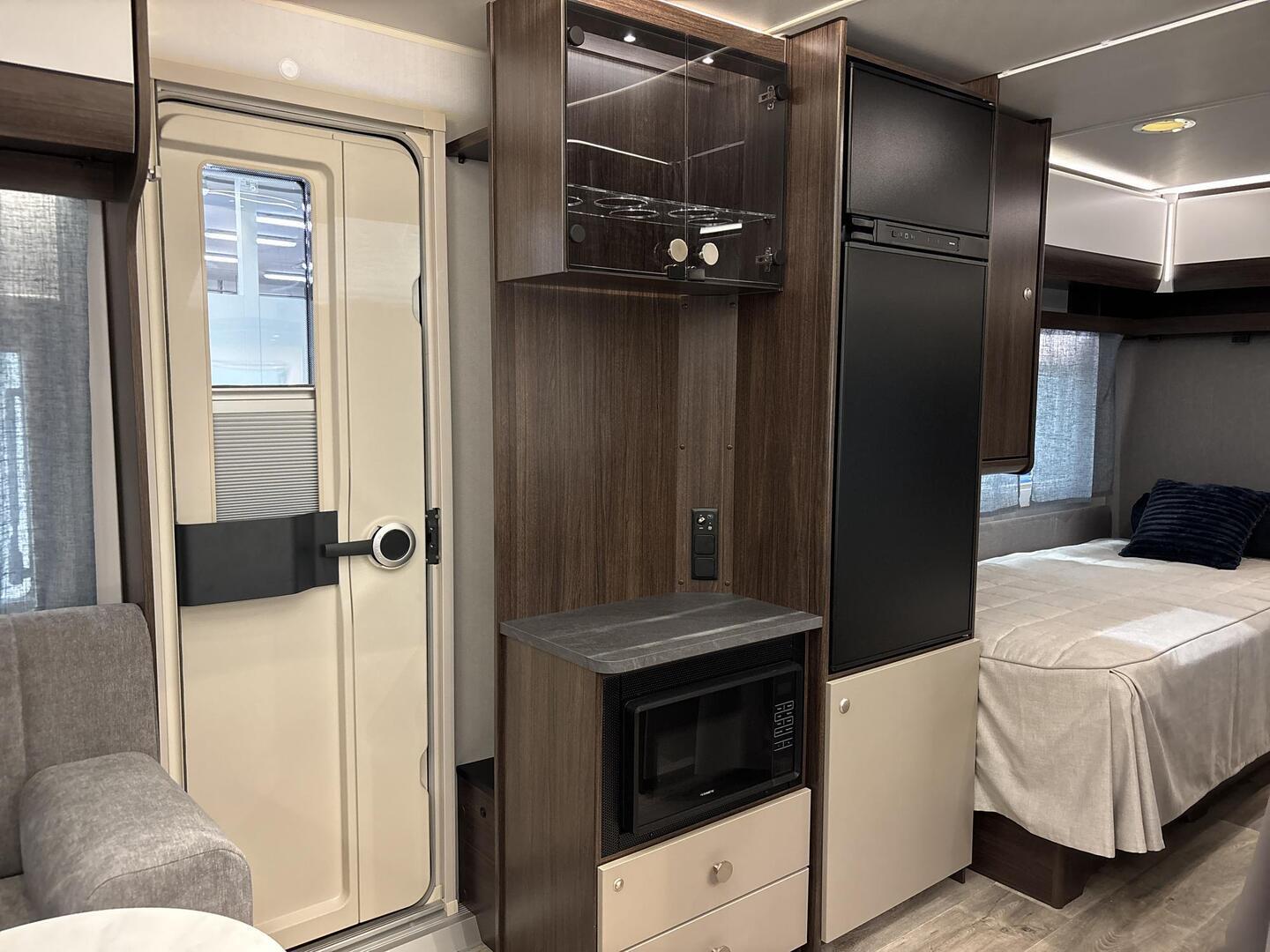 POLAR 590 Hintaa alennettu 1920€ 2026
