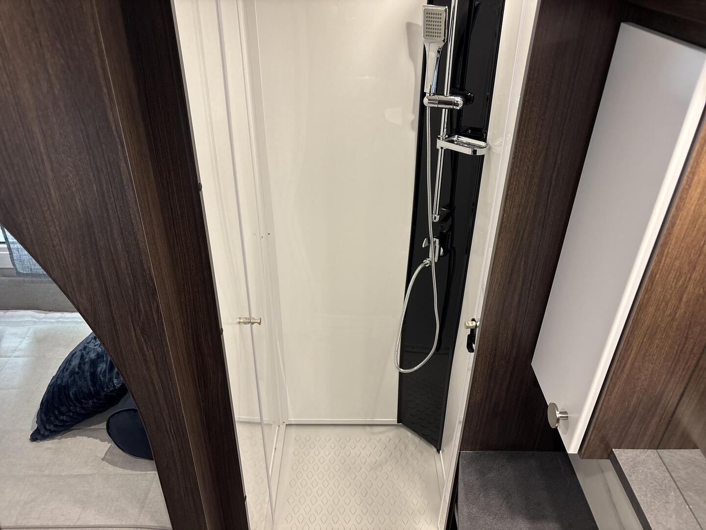 POLAR 590 Hintaa alennettu 1920€ 2026