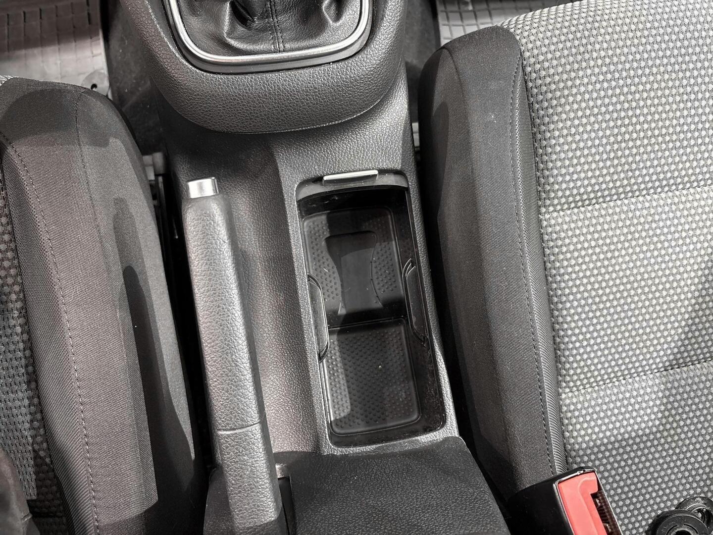 VOLKSWAGEN Golf 2010