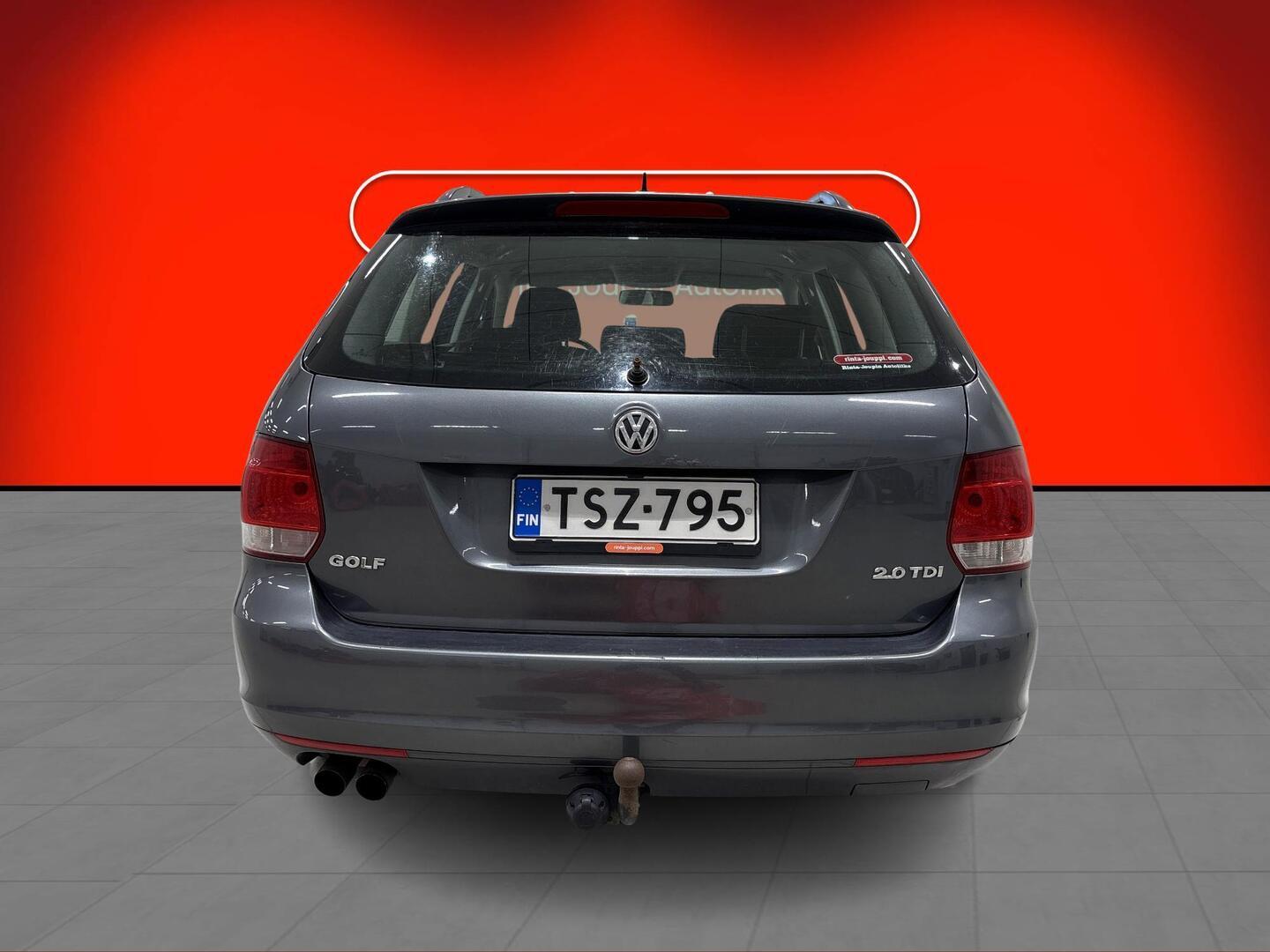 VOLKSWAGEN Golf 2010