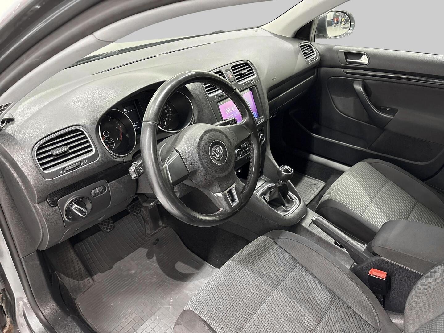 VOLKSWAGEN Golf 2010