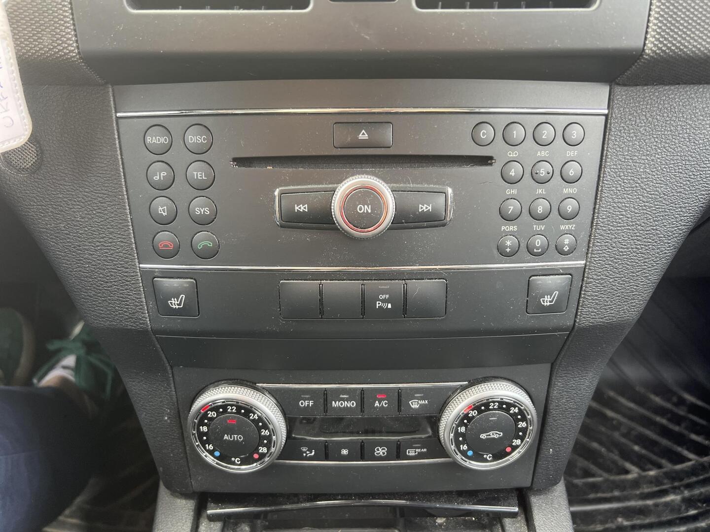 MERCEDES-BENZ GLK 2010