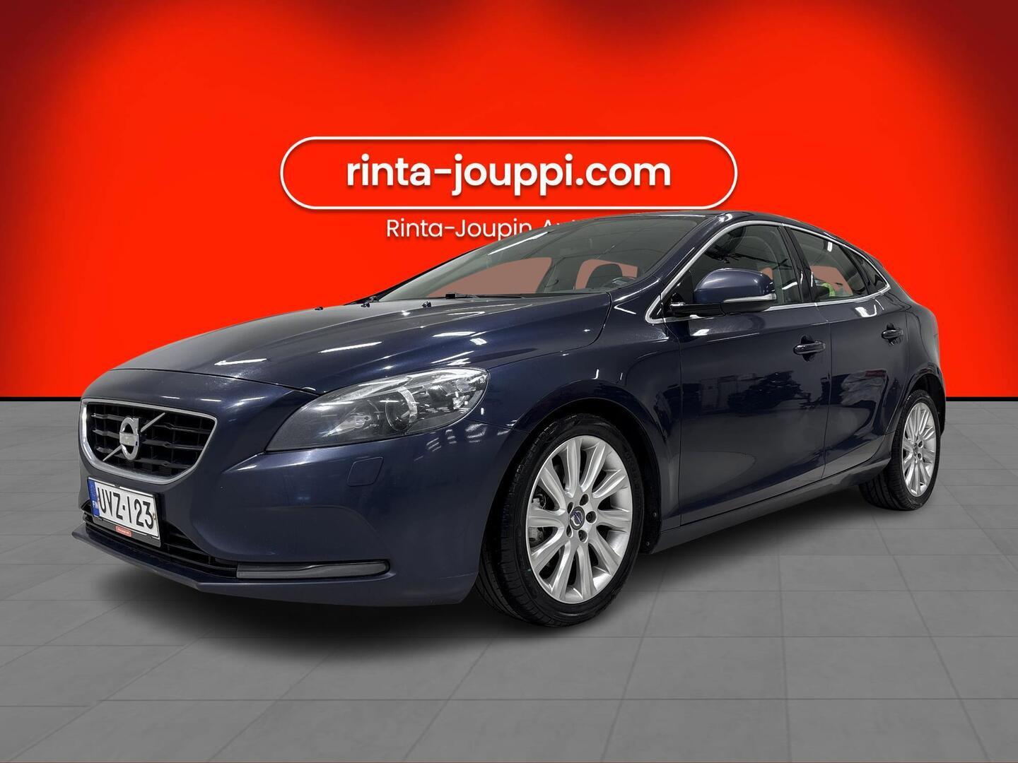 VOLVO V40 2013