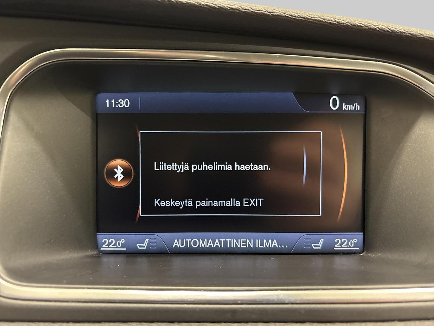 VOLVO V40 2013