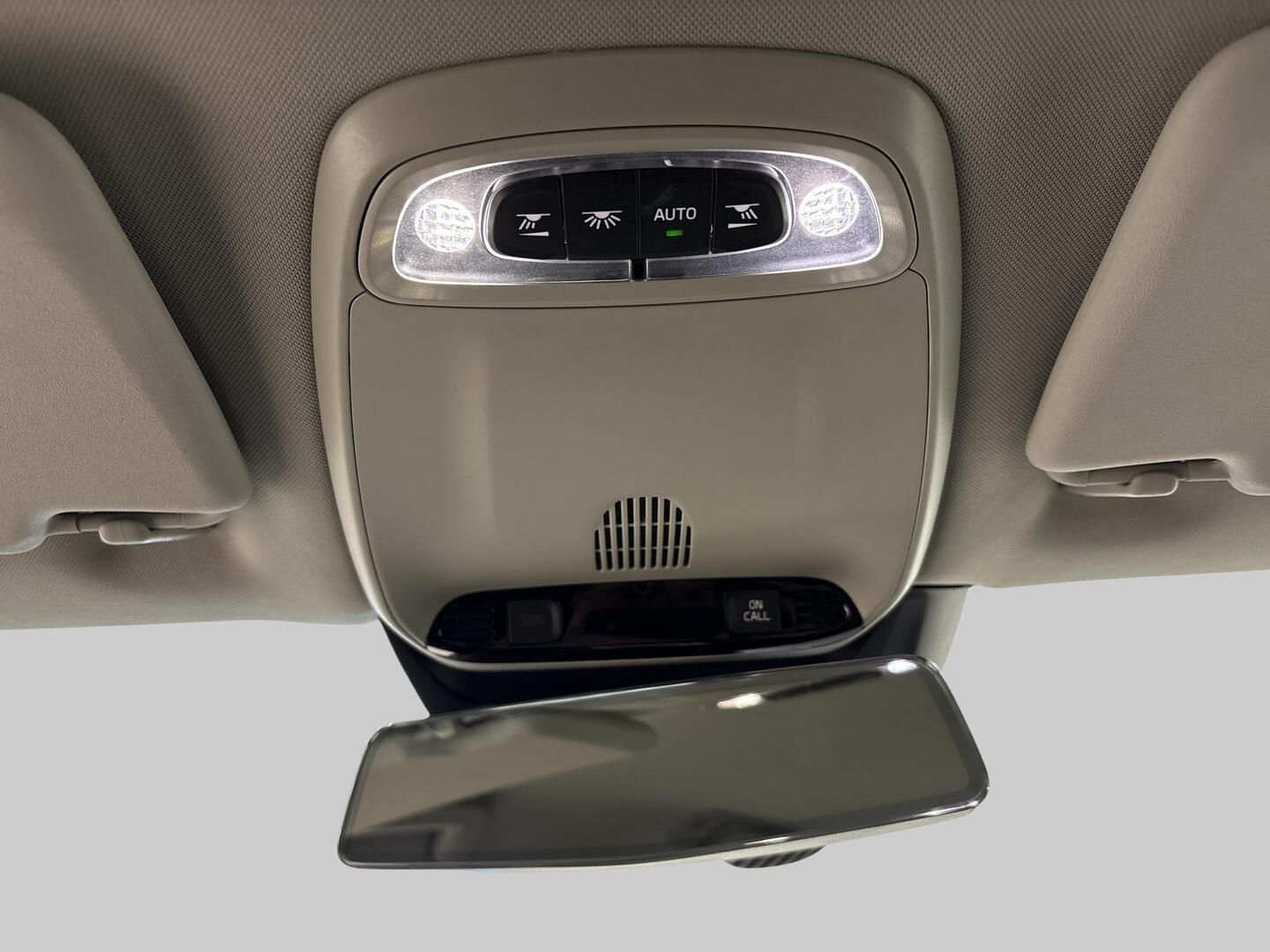 VOLVO V40 2013