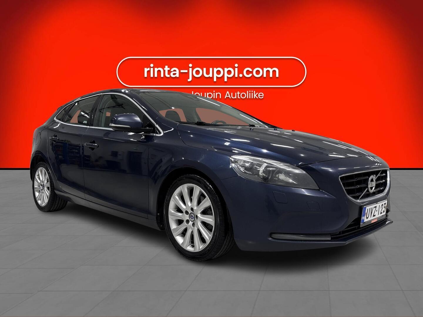 VOLVO V40 2013