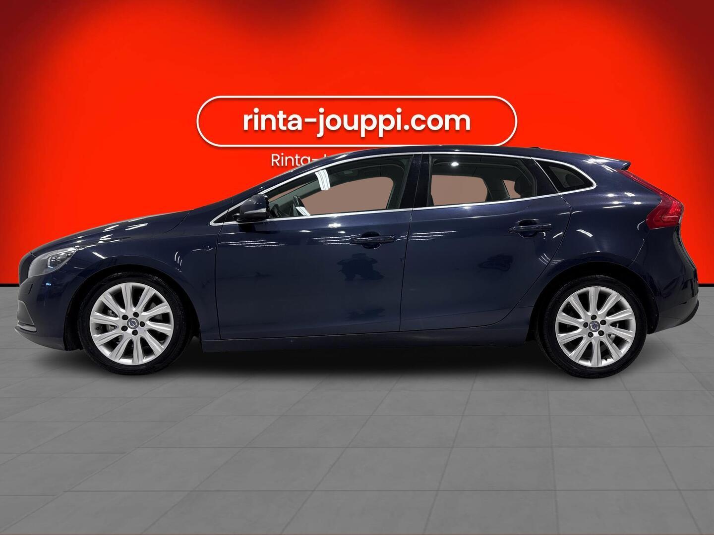 VOLVO V40 2013