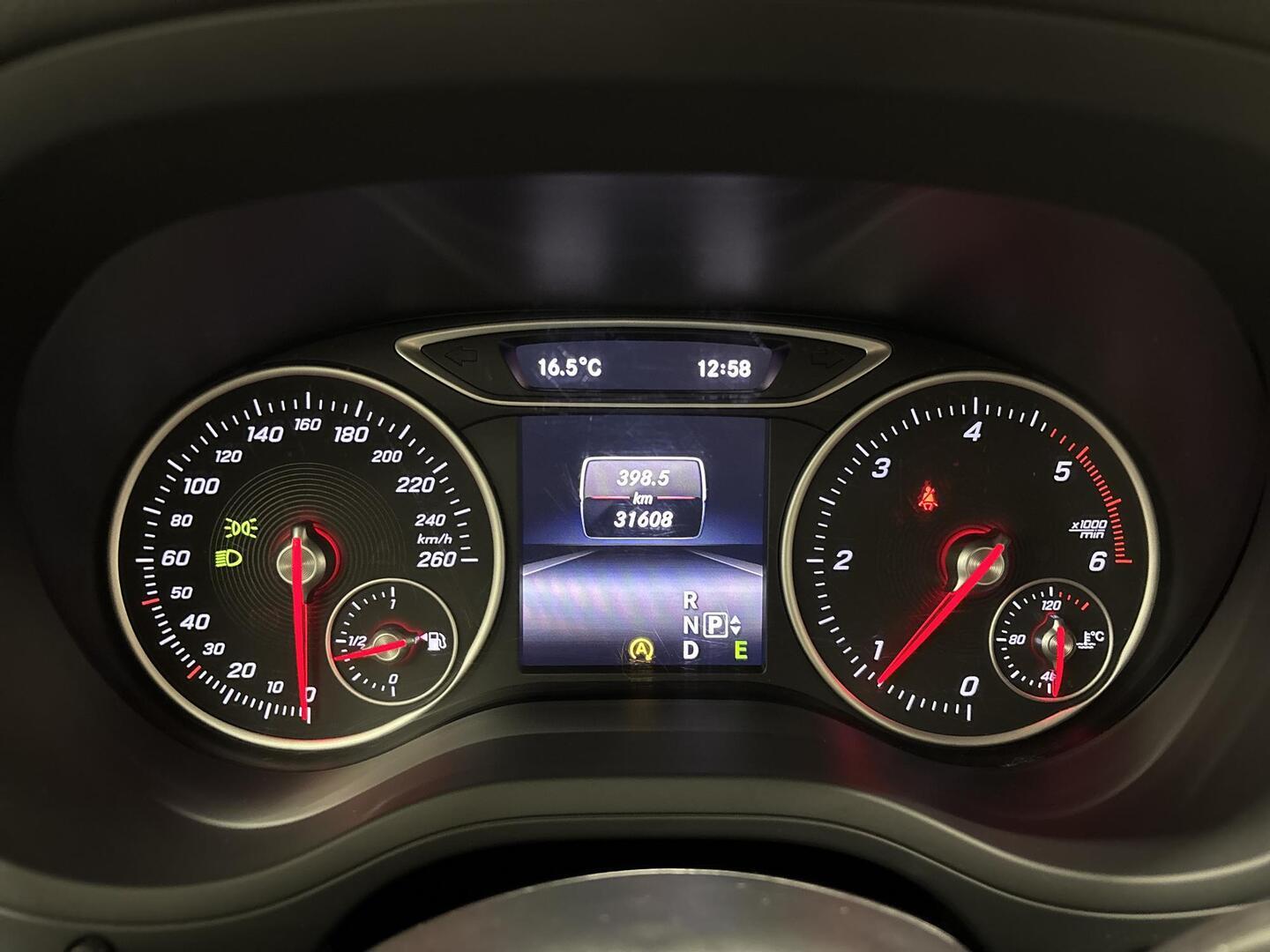 MERCEDES-BENZ B 2015