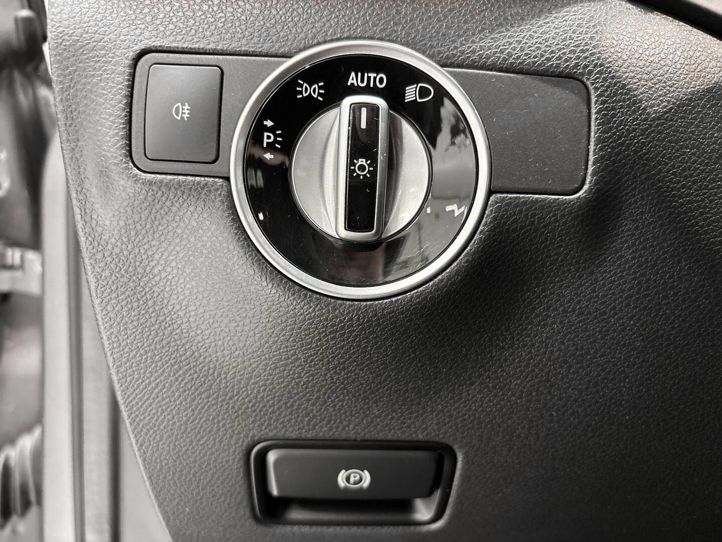 MERCEDES-BENZ B 2015