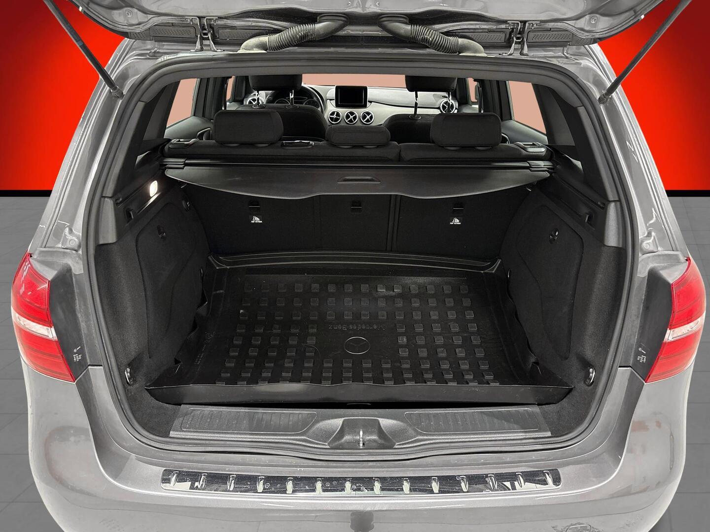 MERCEDES-BENZ B 2015