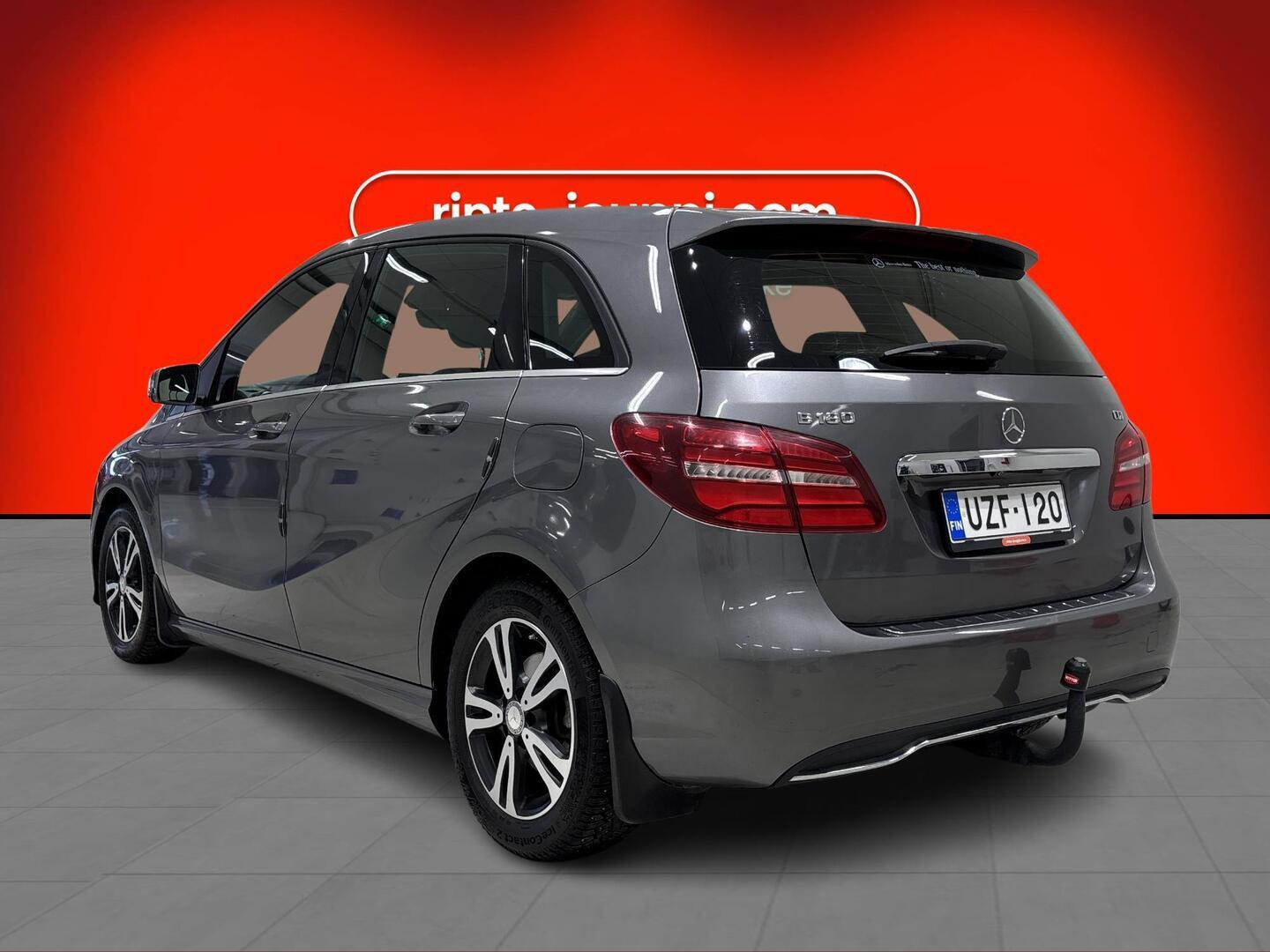 MERCEDES-BENZ B 2015