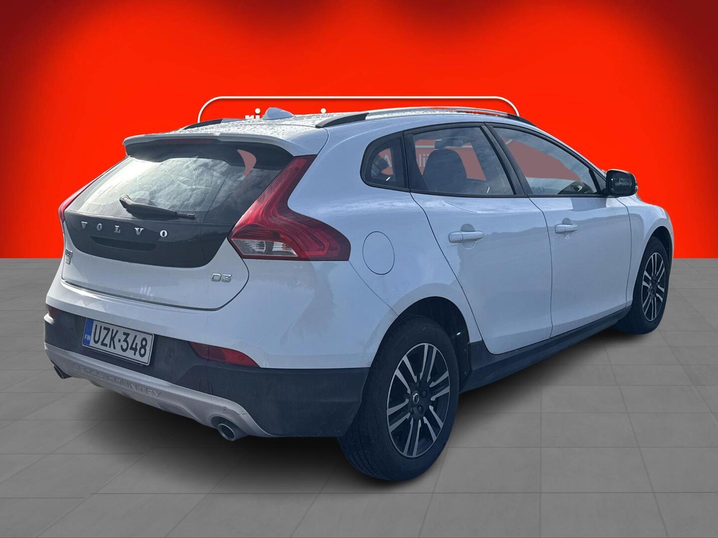 VOLVO V40 Cross Country 2017
