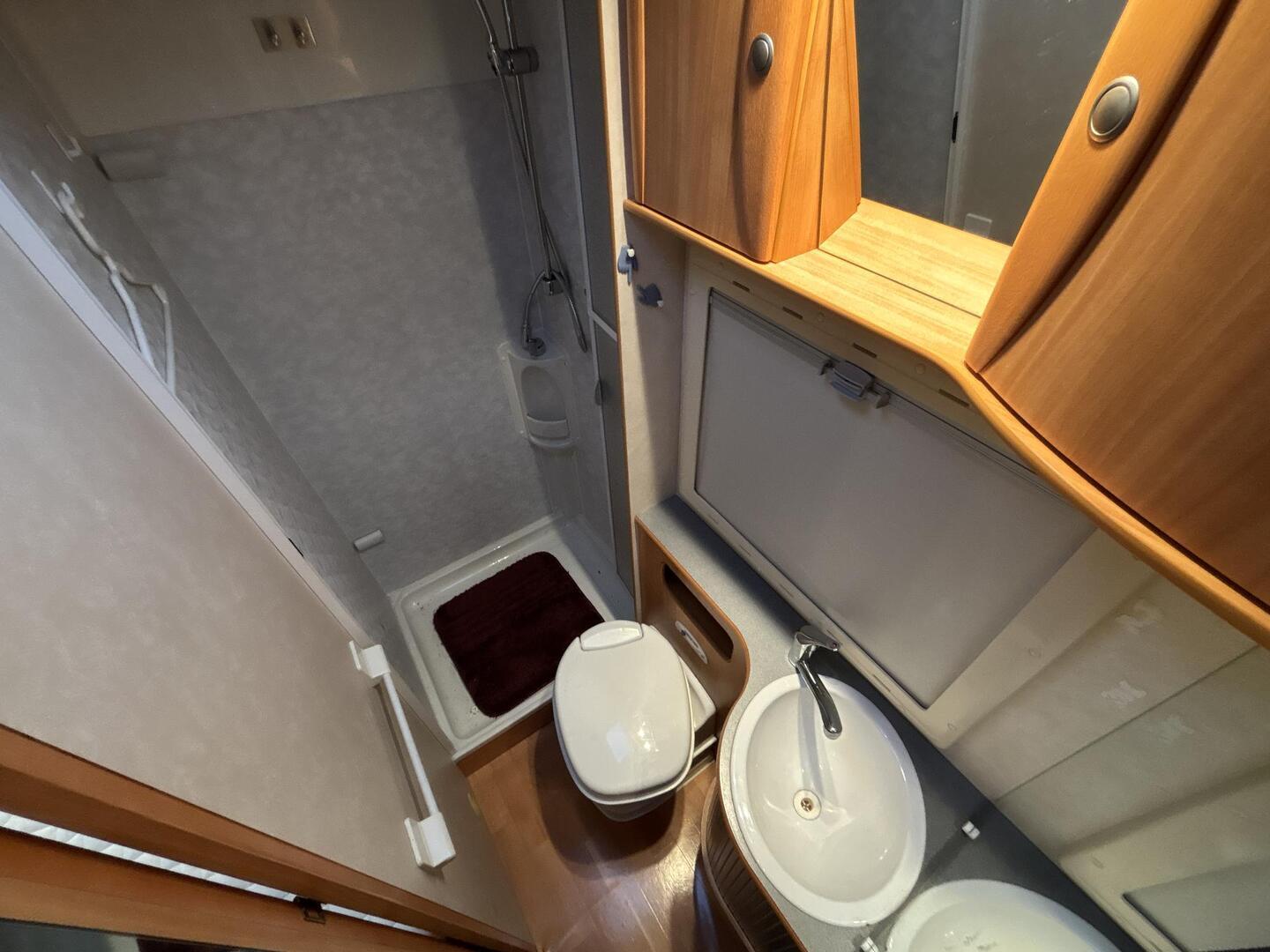 ADRIA CORAL 650 SP 2005